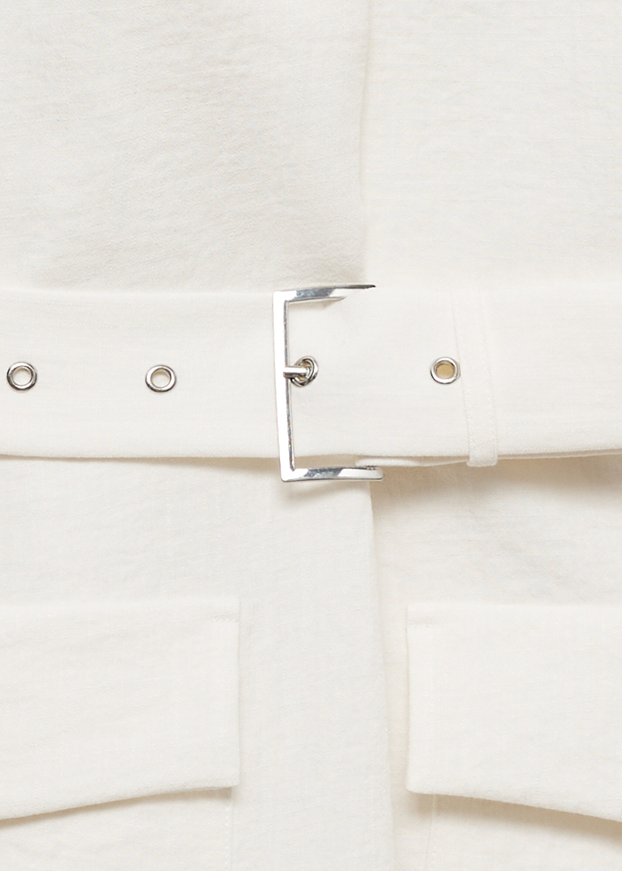 Dress with pockets and belt - Details of the article 8