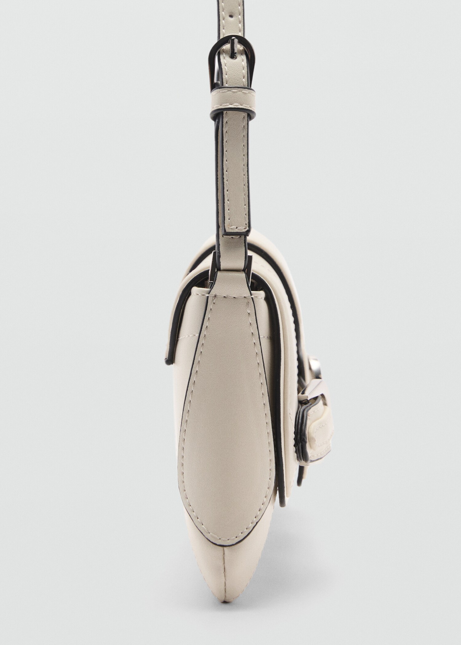 Shoulder bag with buckles detail - Details of the article 1
