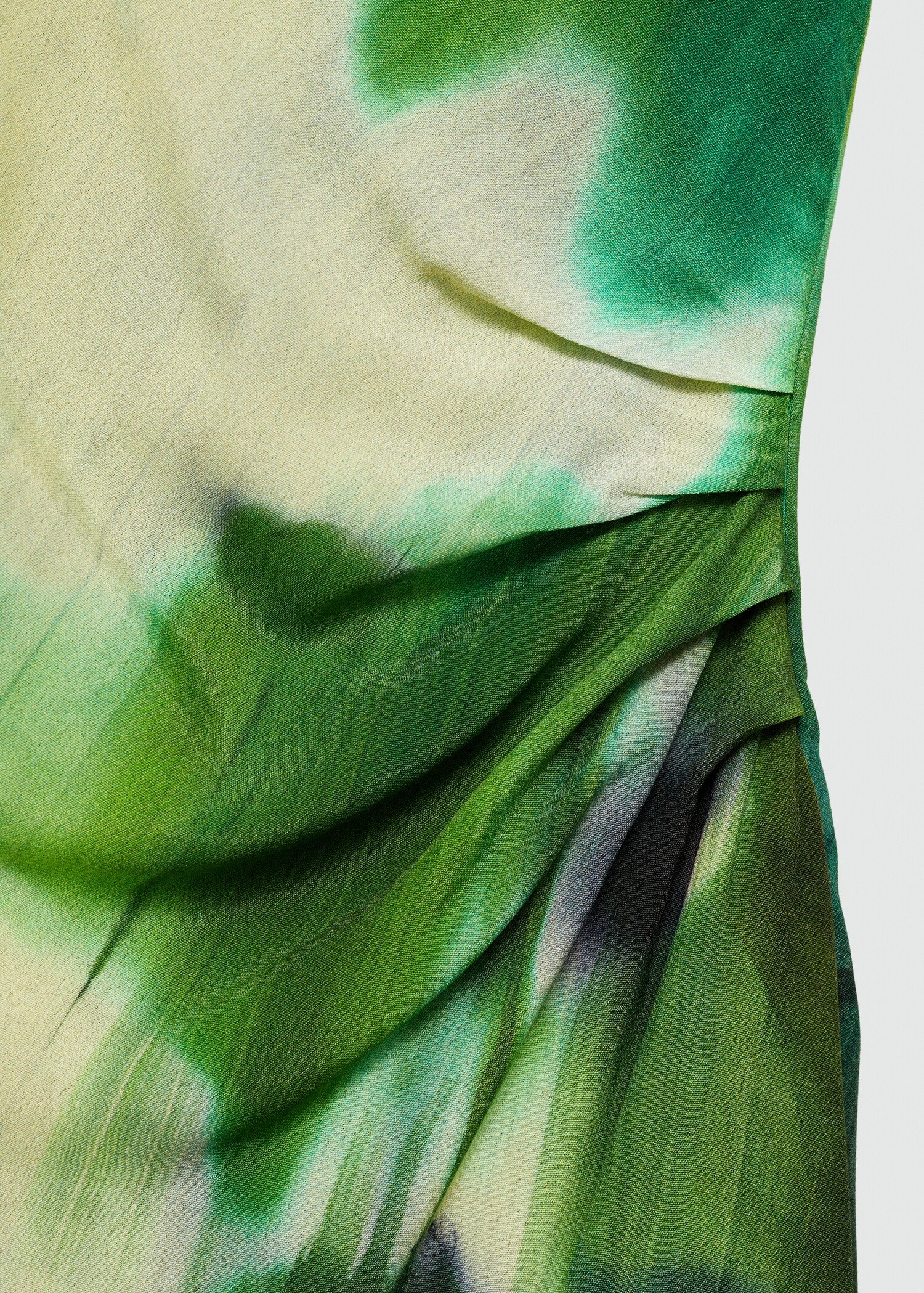Printed dress with draped detail - Details of the article 8