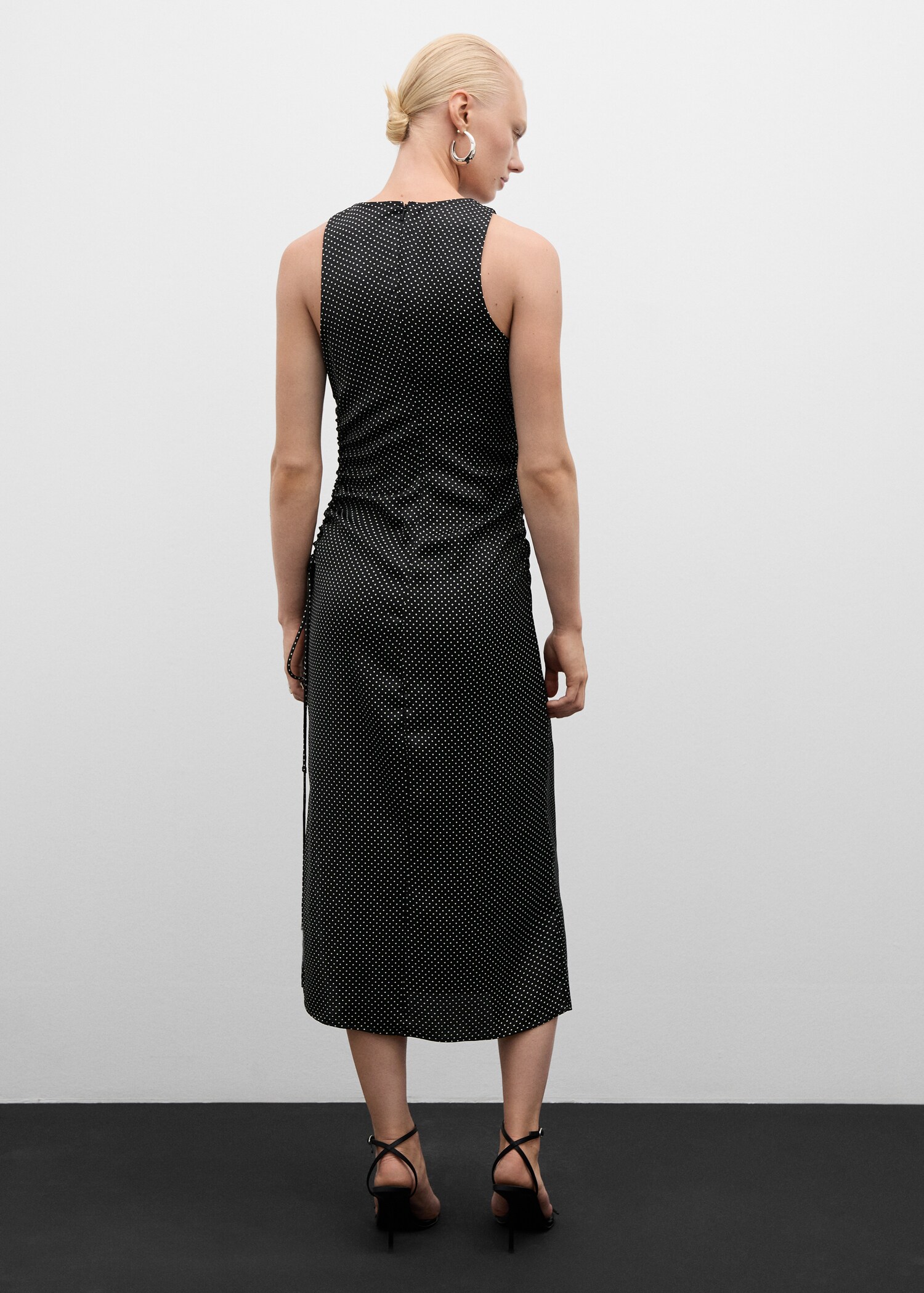 Robe pois fronce latérale - Verso de l’article