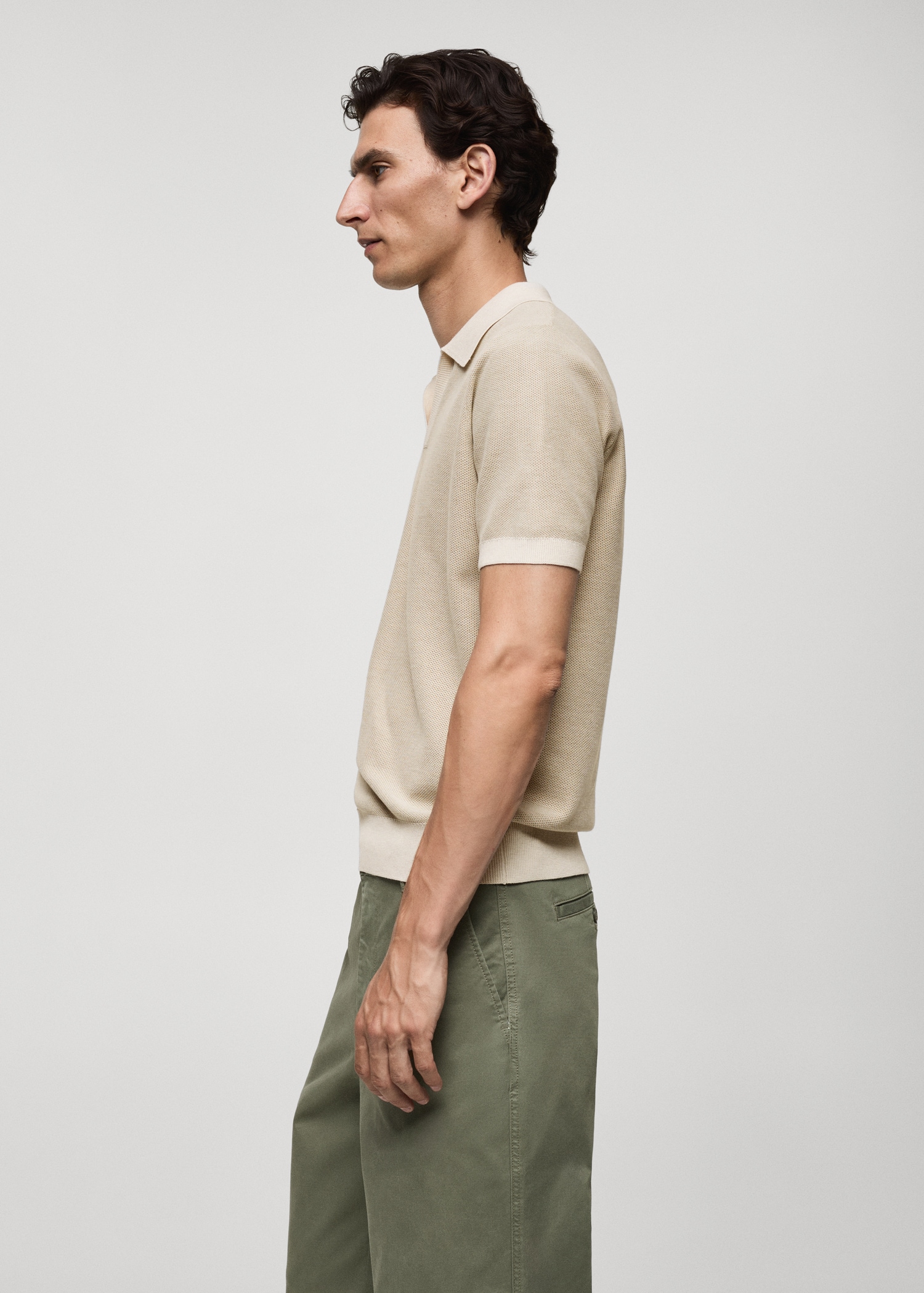Structured polo shirt with contrasting trims - Details of the article 2
