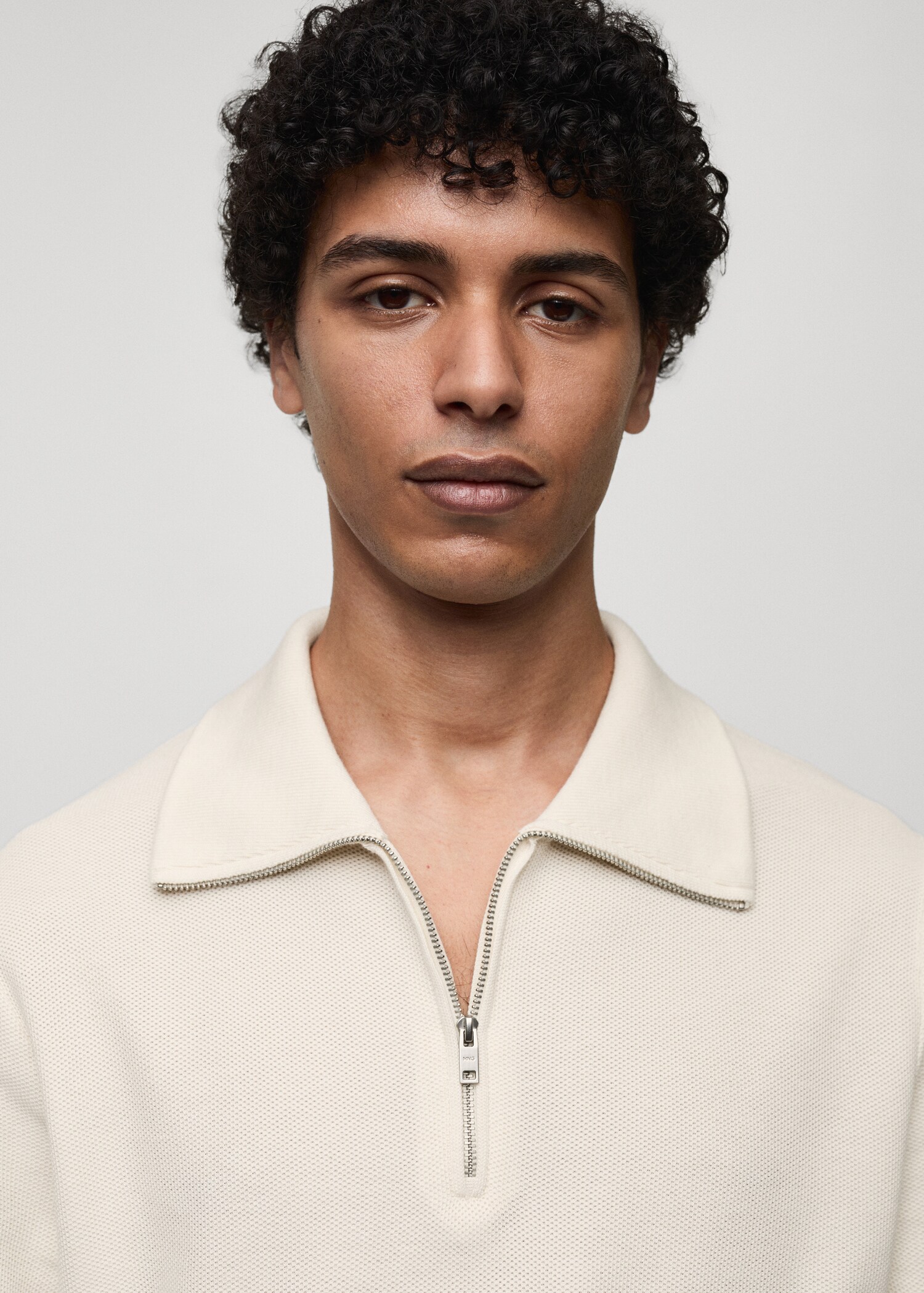 Pull-over structuré col polo zippé - Détail de l'article 1