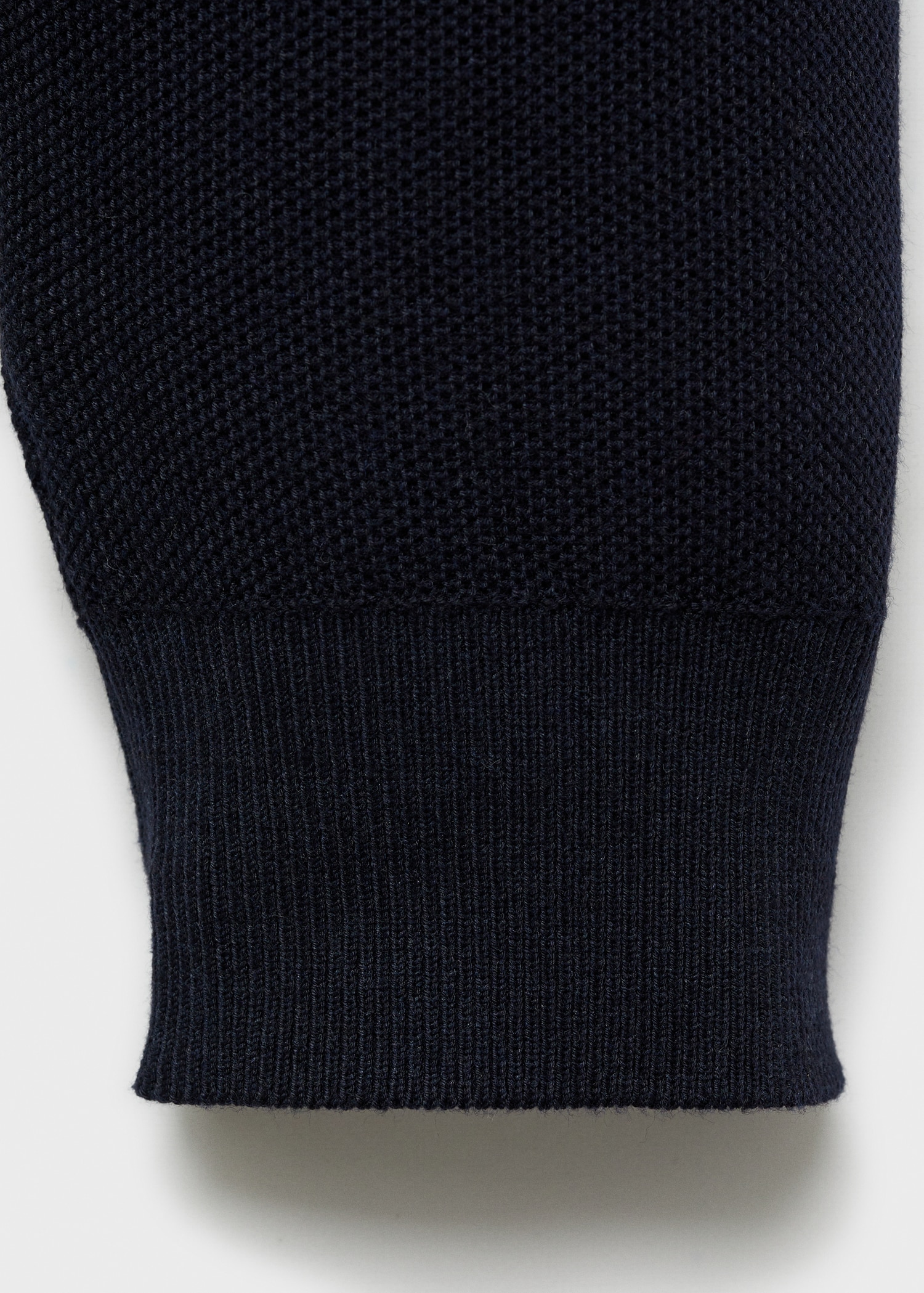 Pull-over structuré col polo zippé - Détail de l'article 0