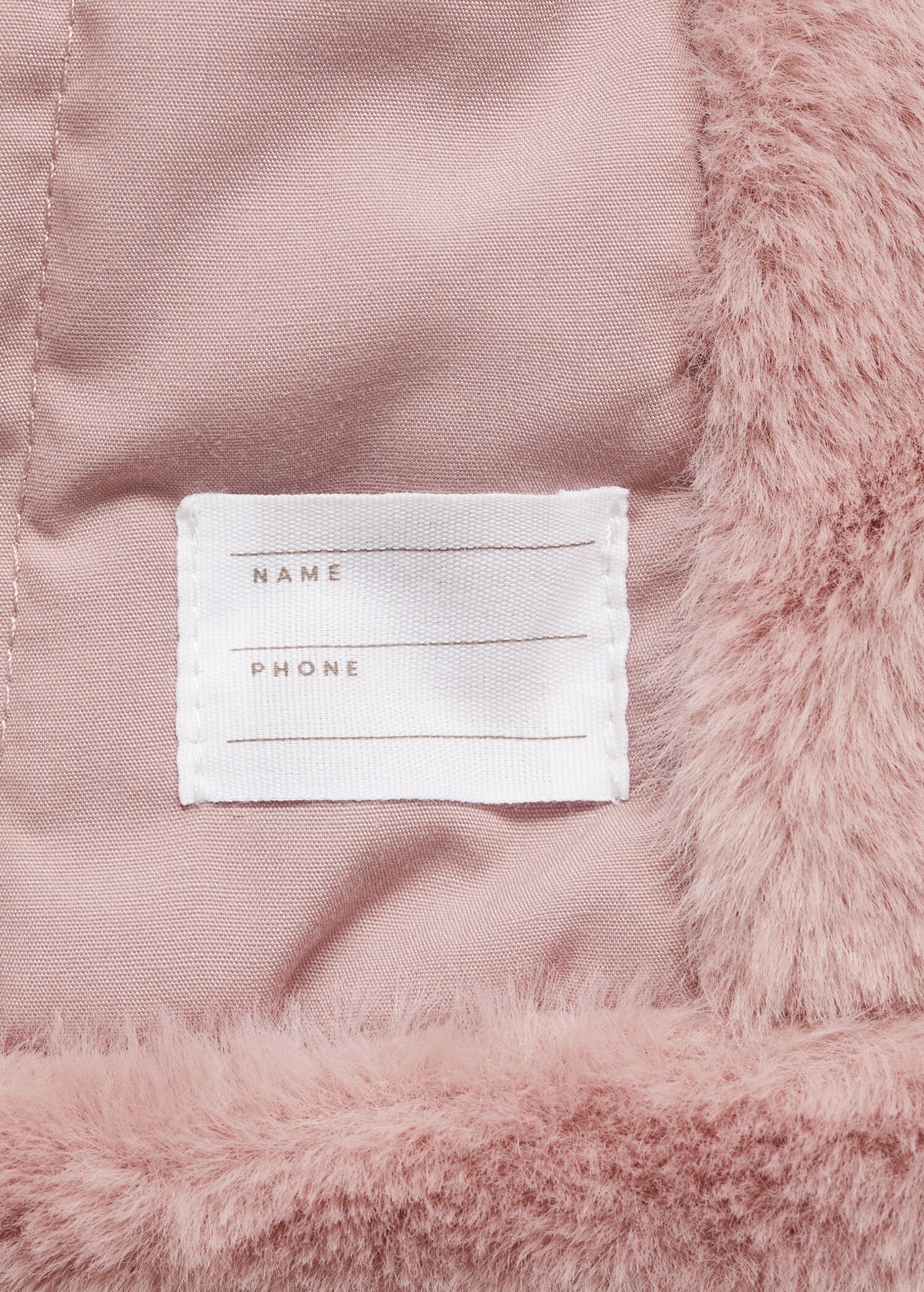 Fluffy coat - Details of the article 0