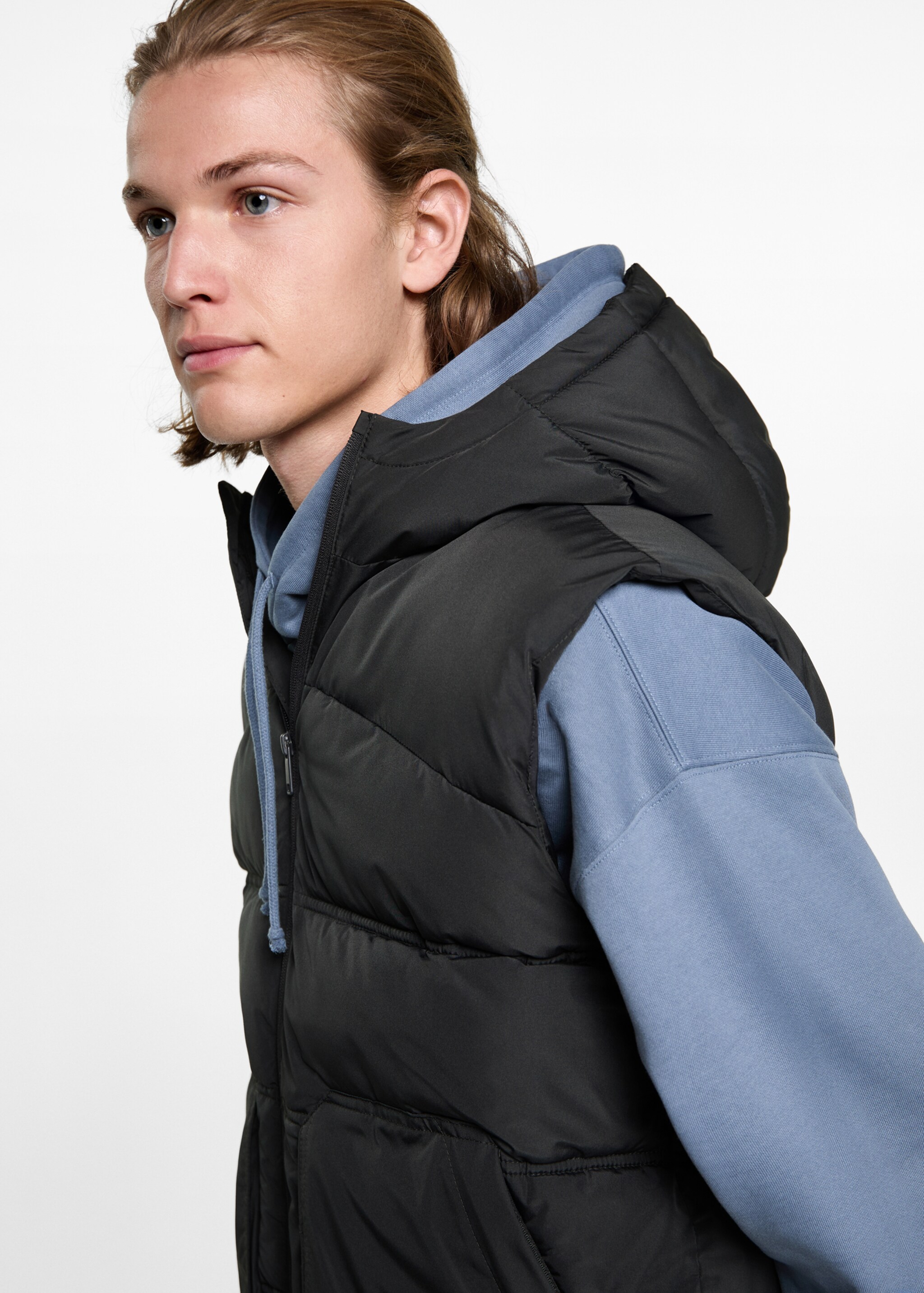 Quilted gilet with hood - Details of the article 1