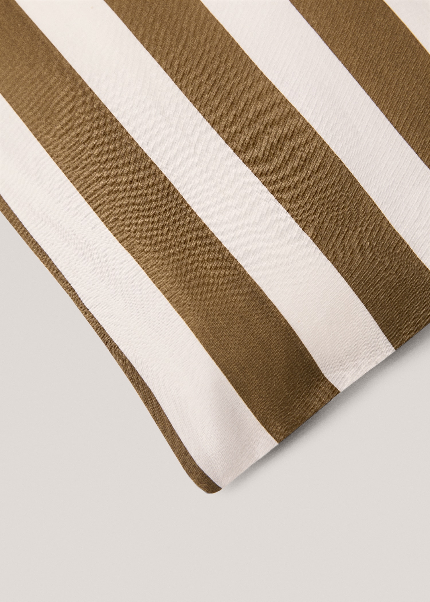 Striped duvet cover for queen bed - Details of the article 1