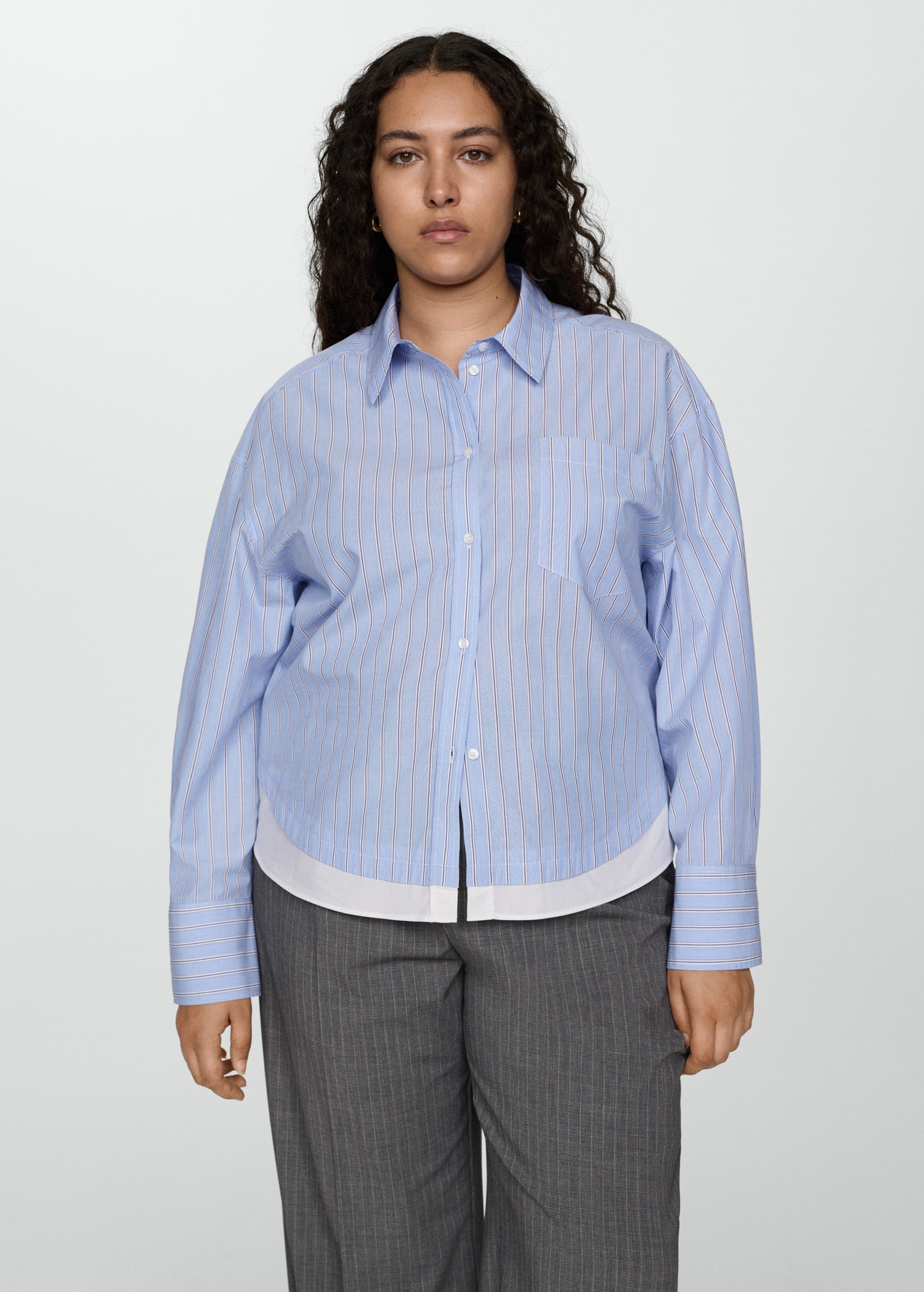 Shirt with contrasting stripes - Details of the article 5