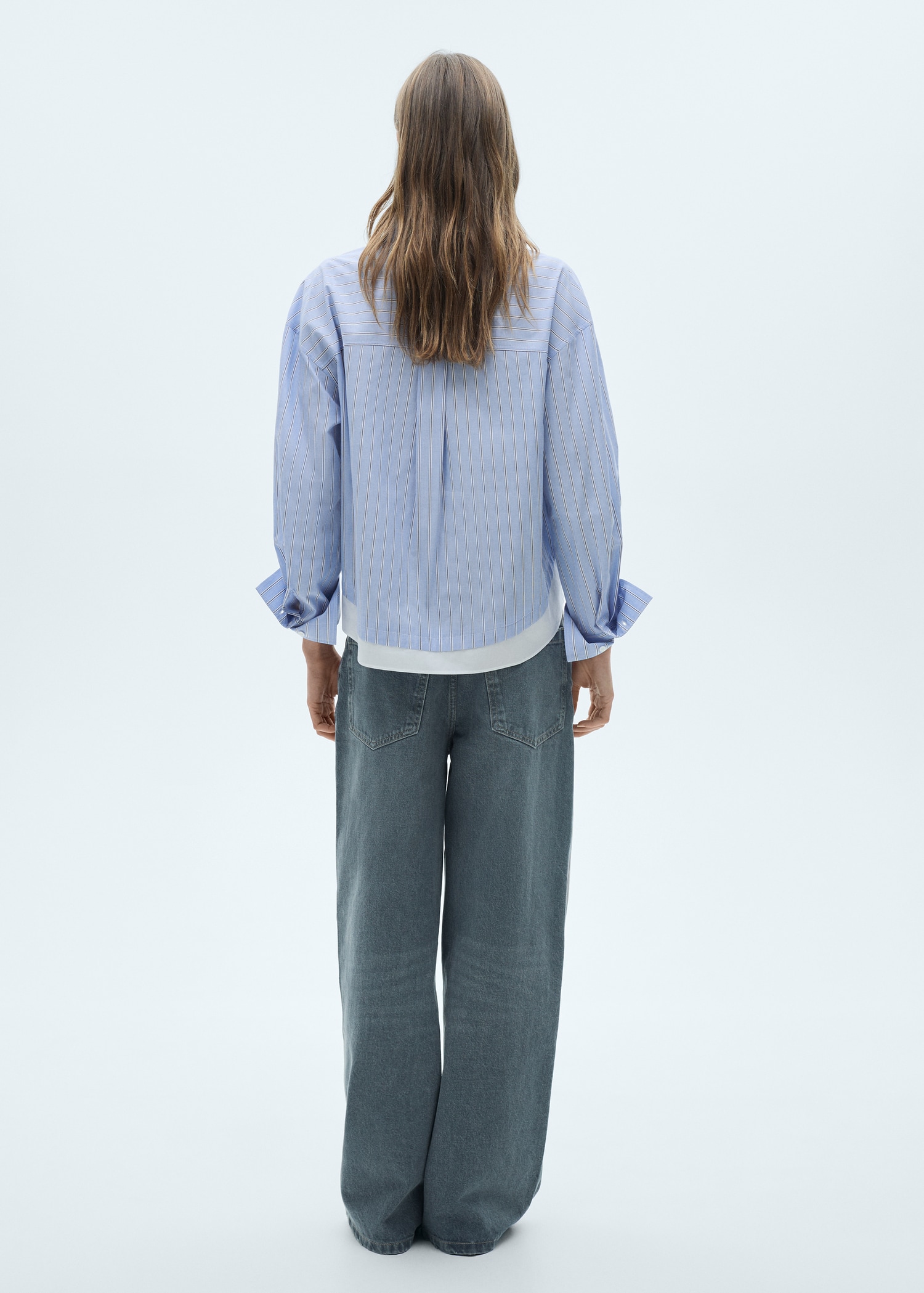 Shirt with contrasting stripes - Reverse of the article