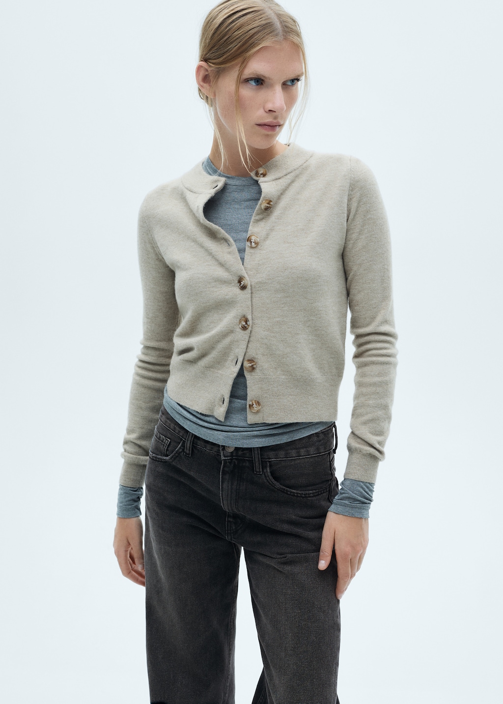 Mid-rise straight jeans