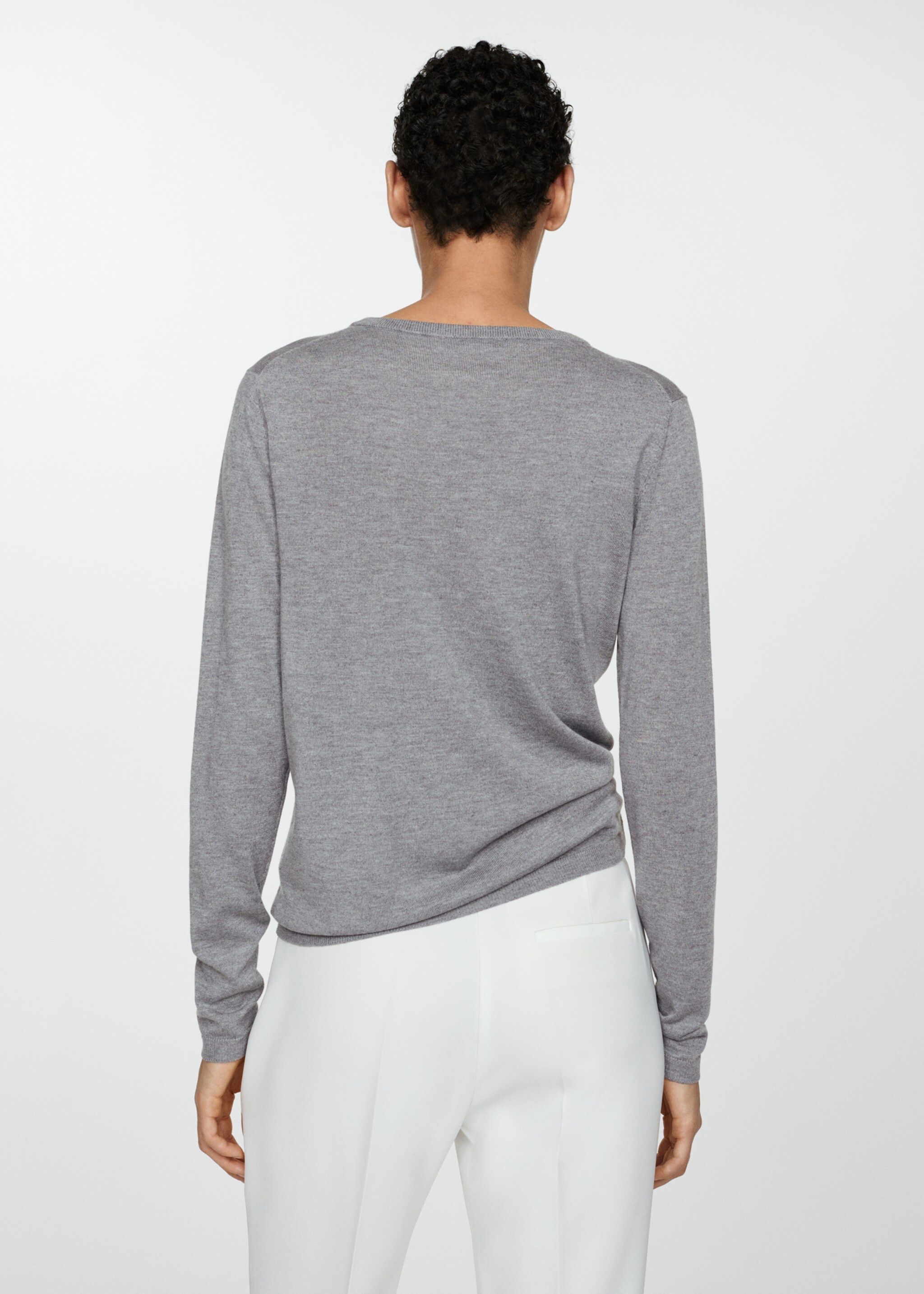 Fine-knit crew neck sweater - Reverse of the article