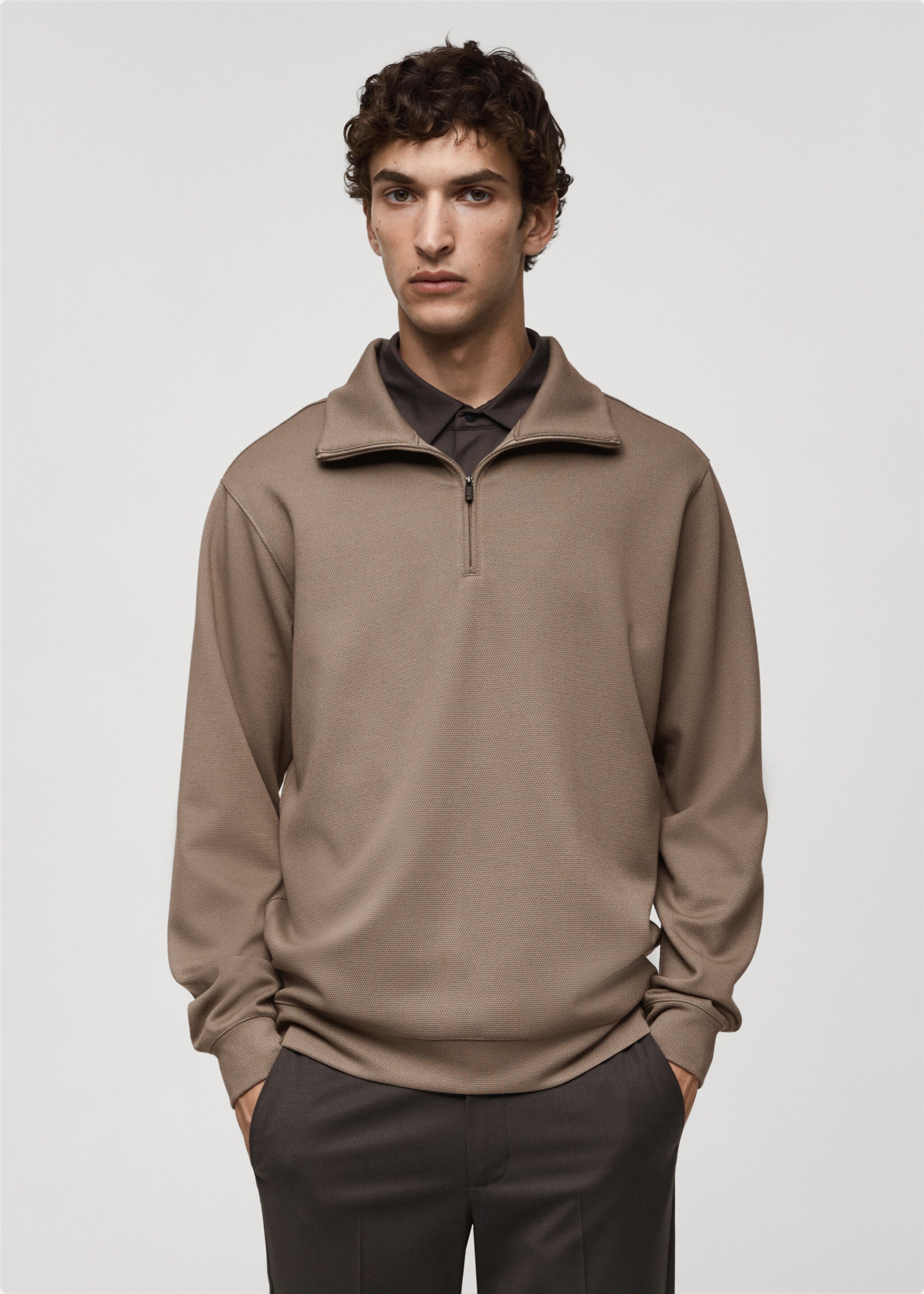 Sudadera cremallera tecnología antiolor - Plano medio