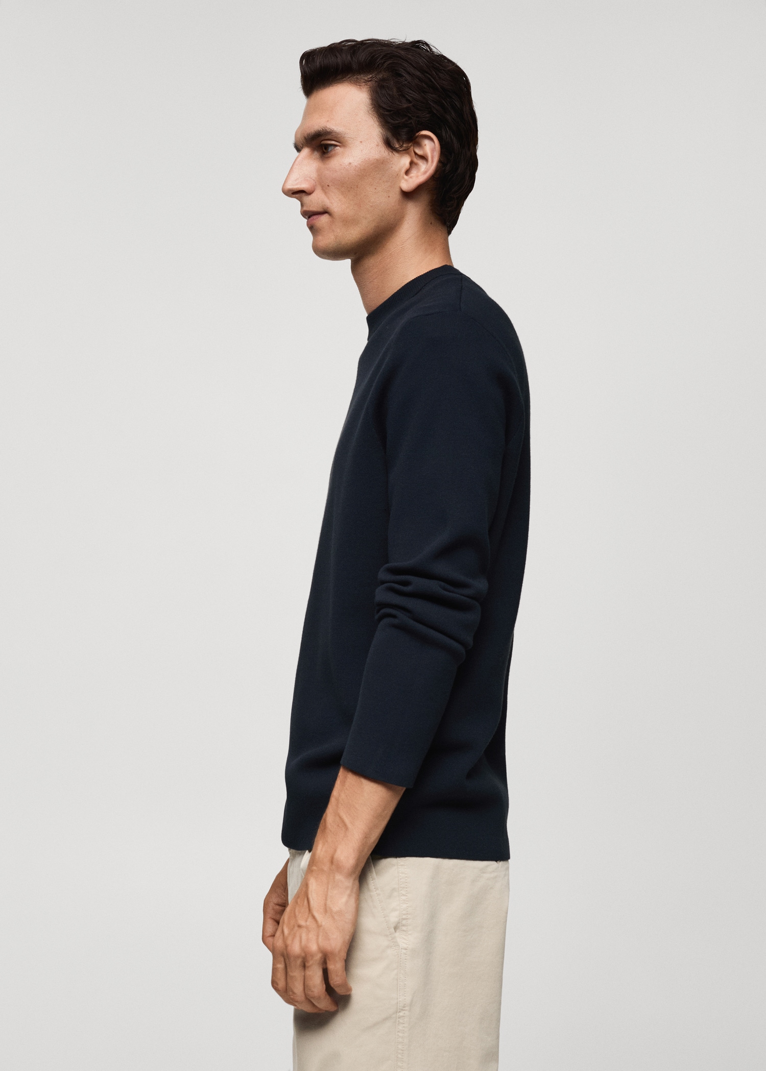 Medium-knit regular-fit sweater - Details of the article 2