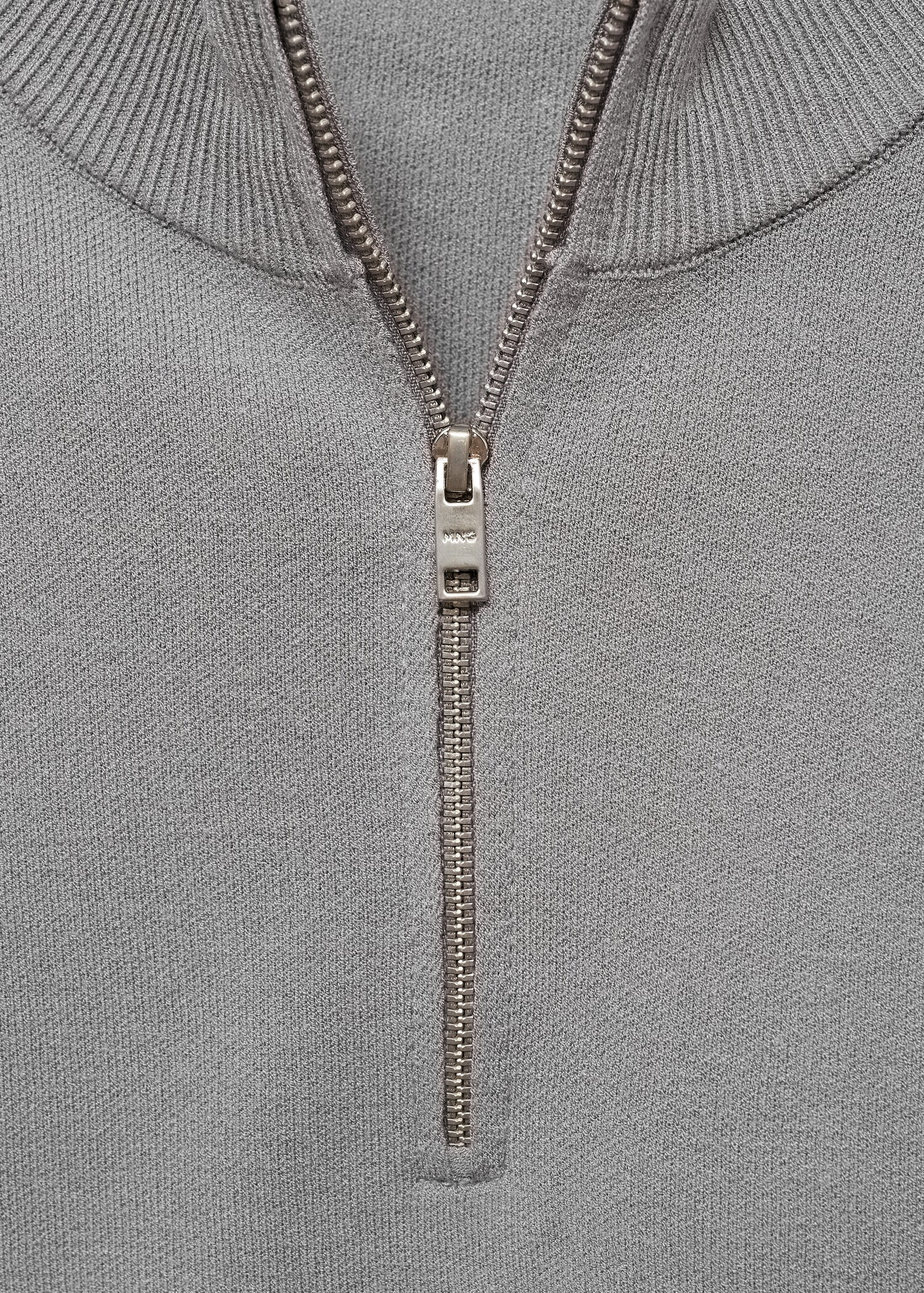 Pull-over maille moyenne col montant zippé - Détail de l'article 8
