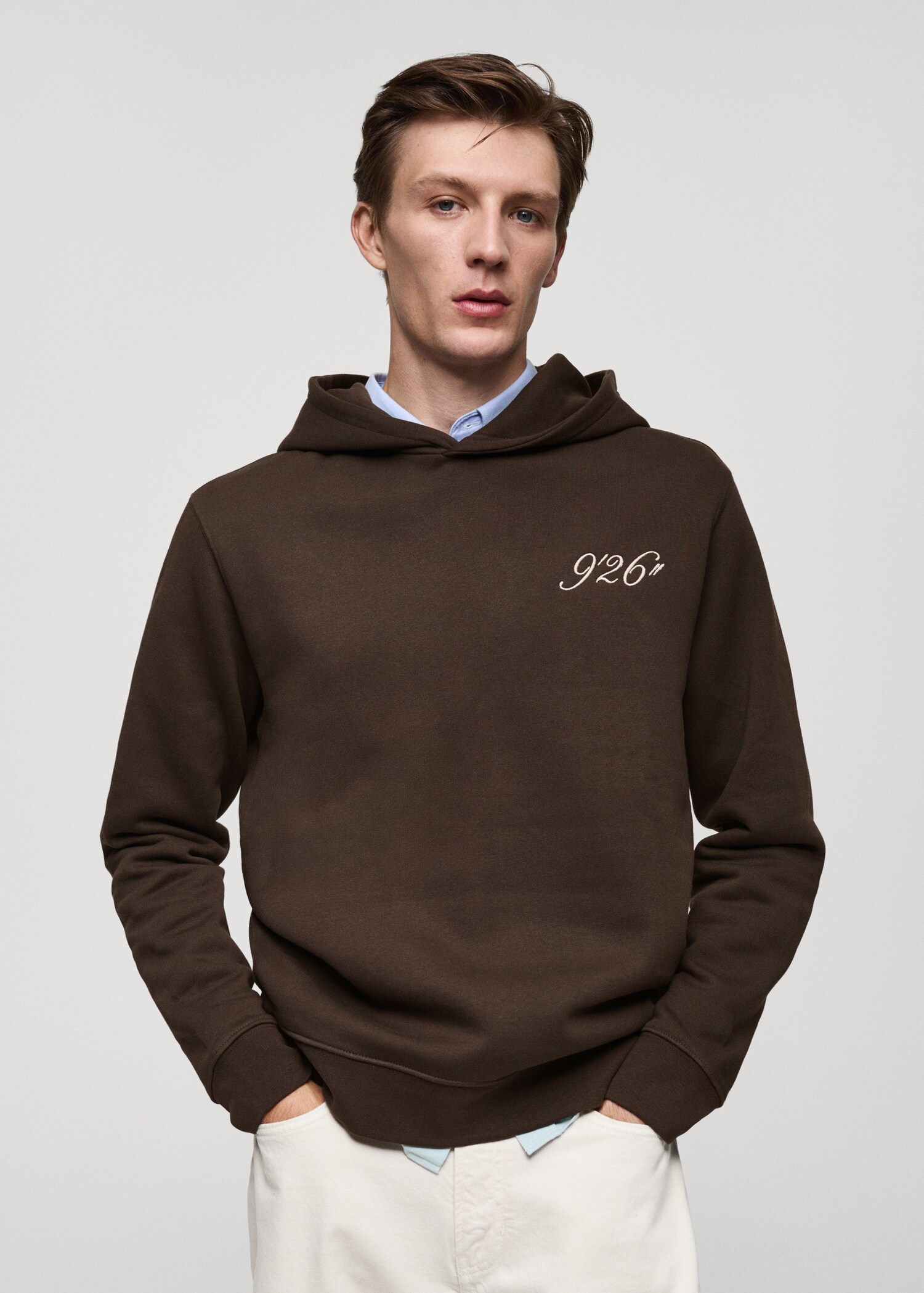 Sudadera capucha bordado - Plano medio