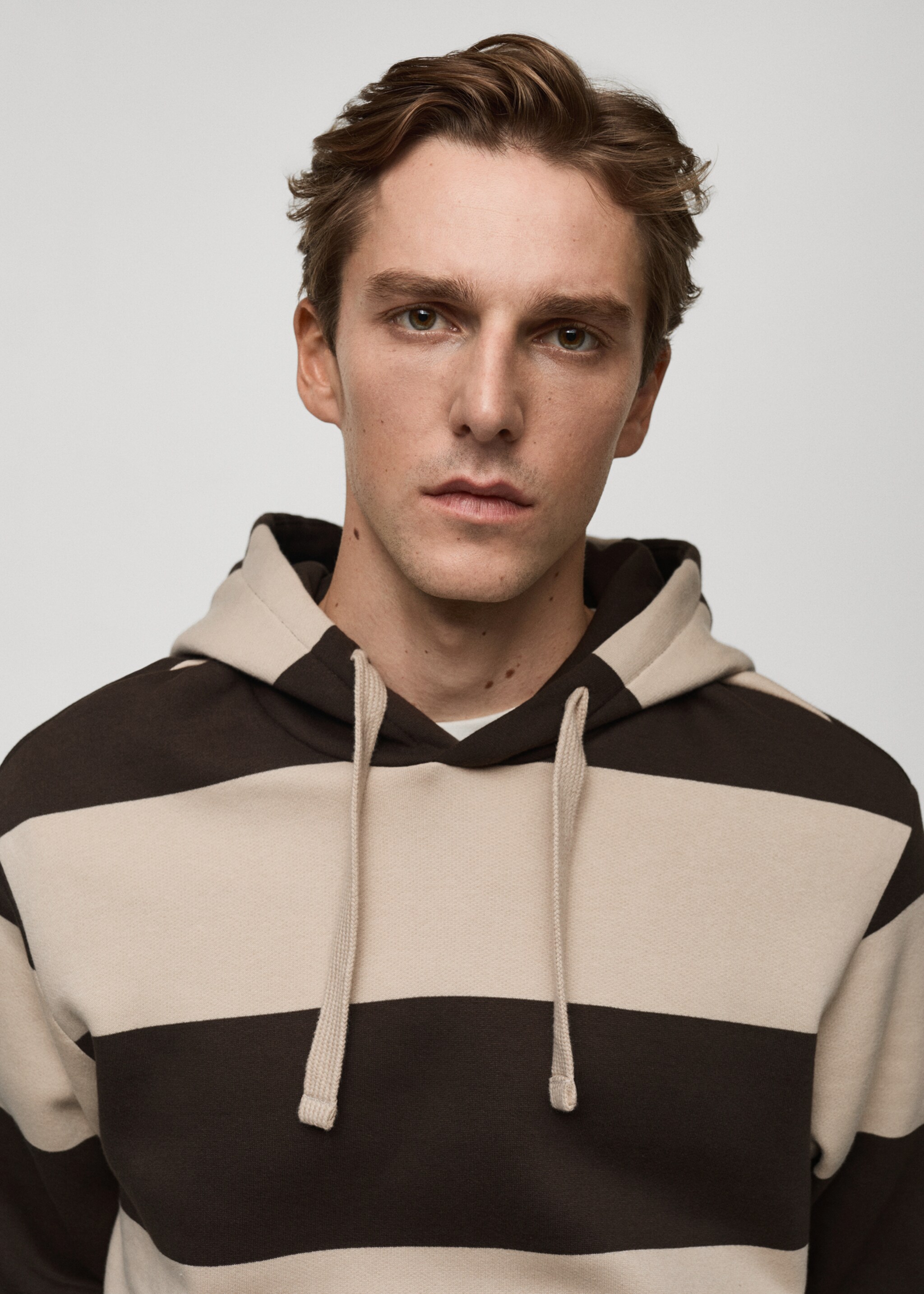 Striped hooded sweatshirt - Details of the article 1