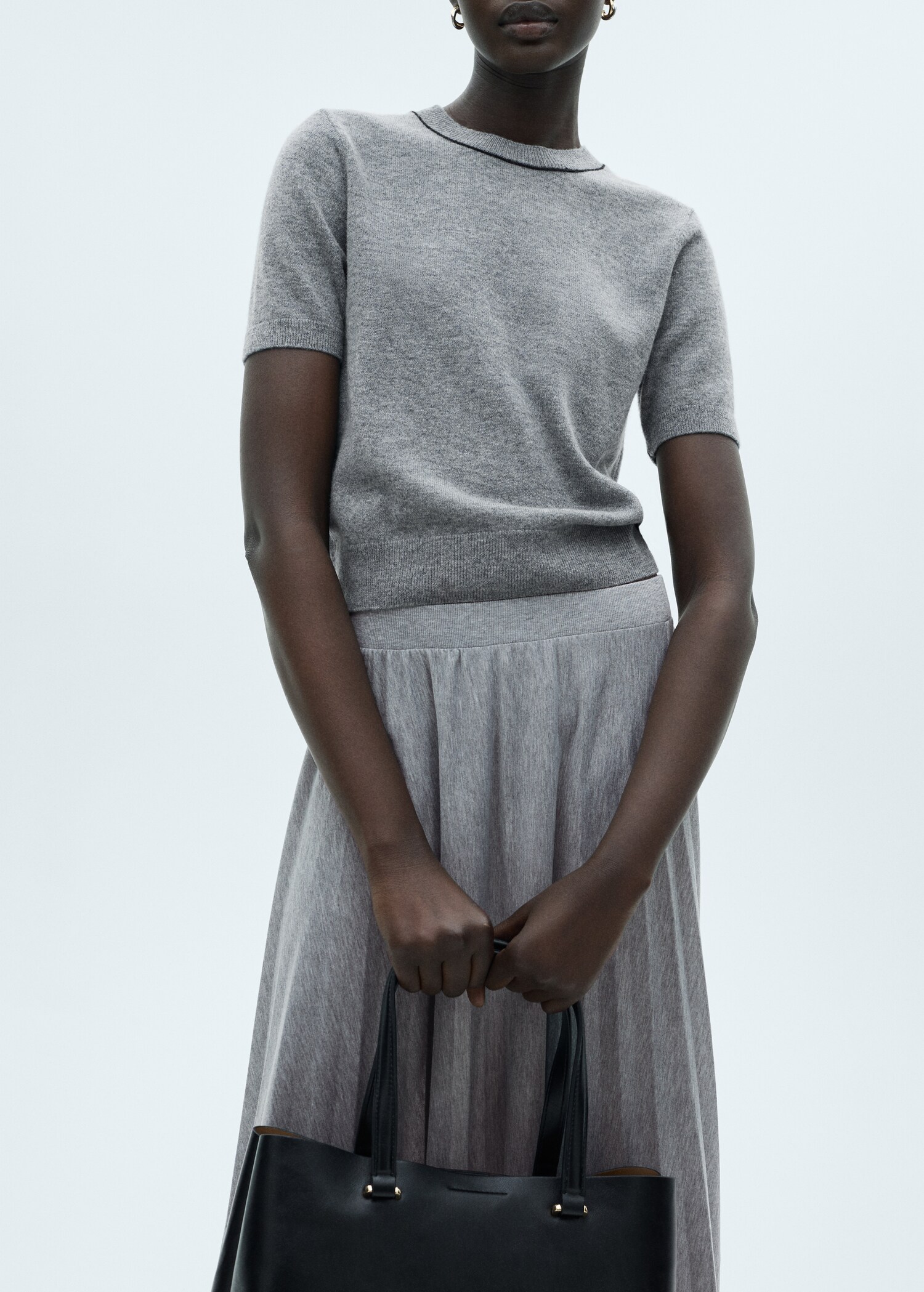 Pleated long skirt - Details of the article 6
