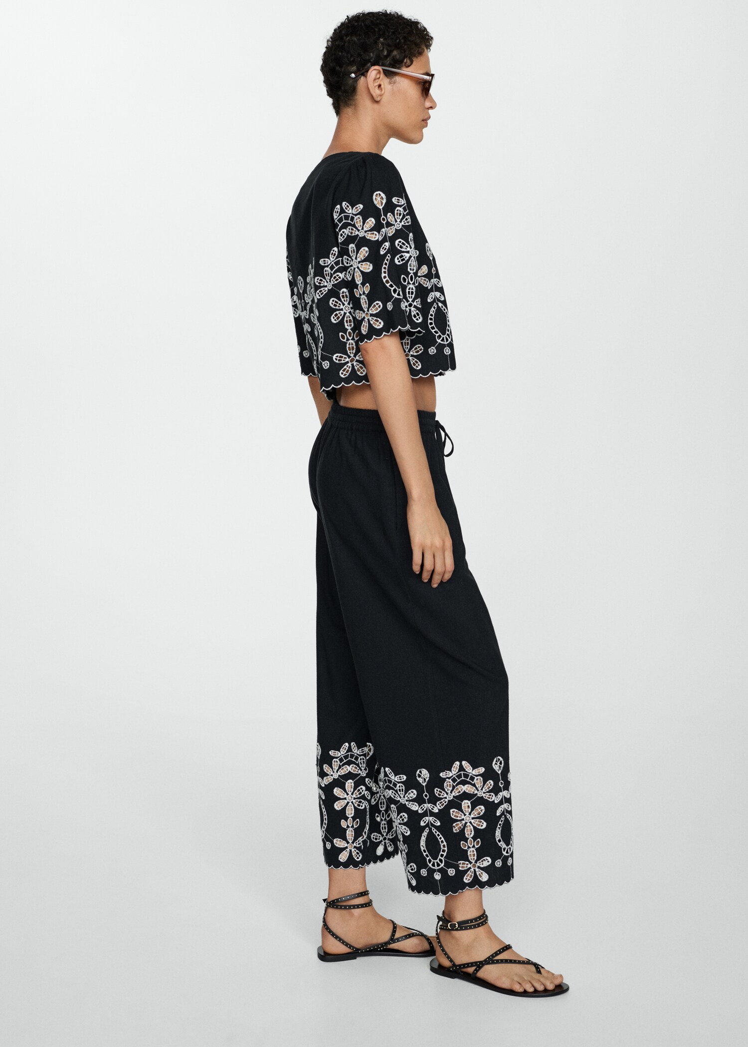 Embroidered culotte trousers - Details of the article 1