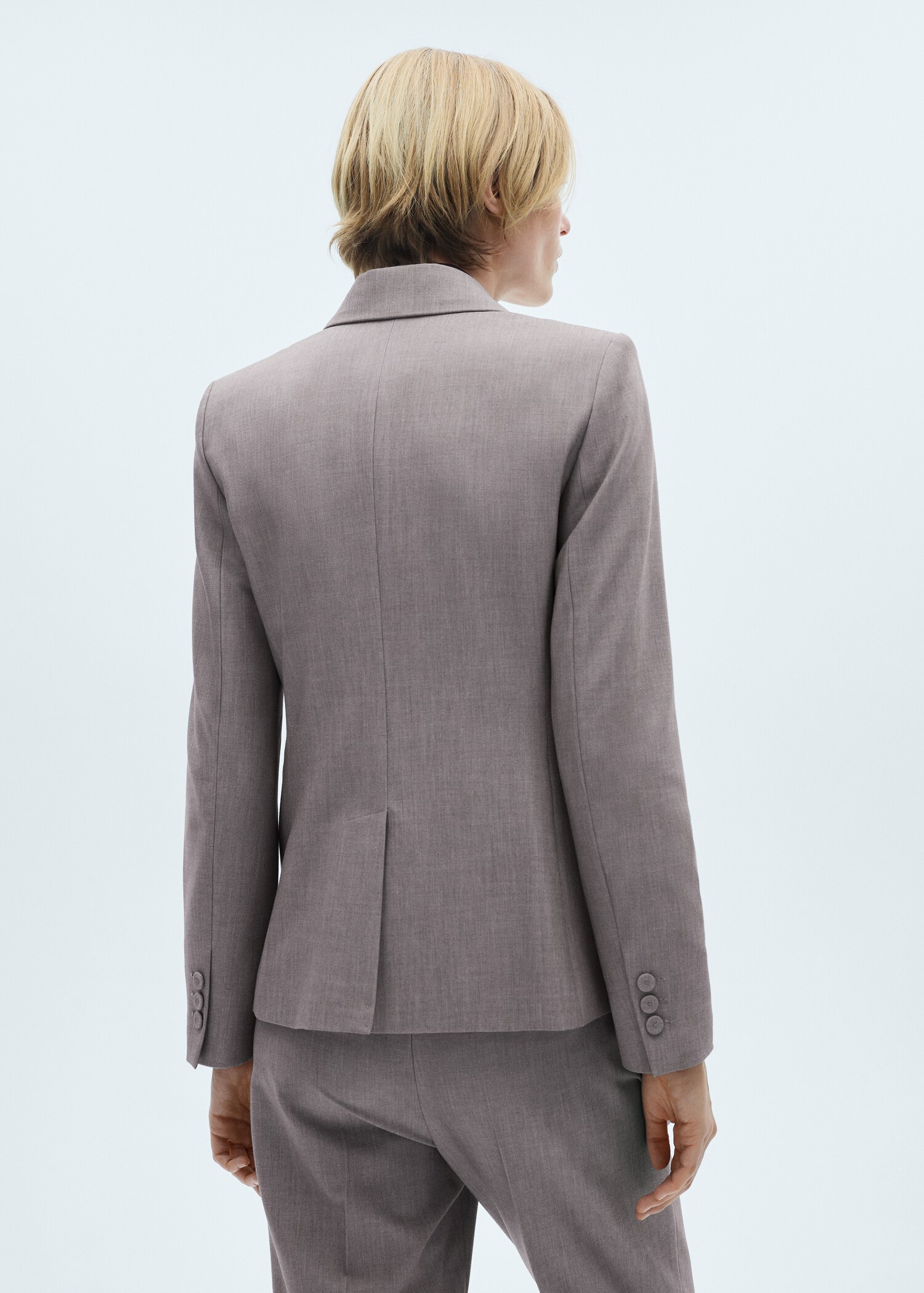 Blazer traje recta - Reverso del artículo