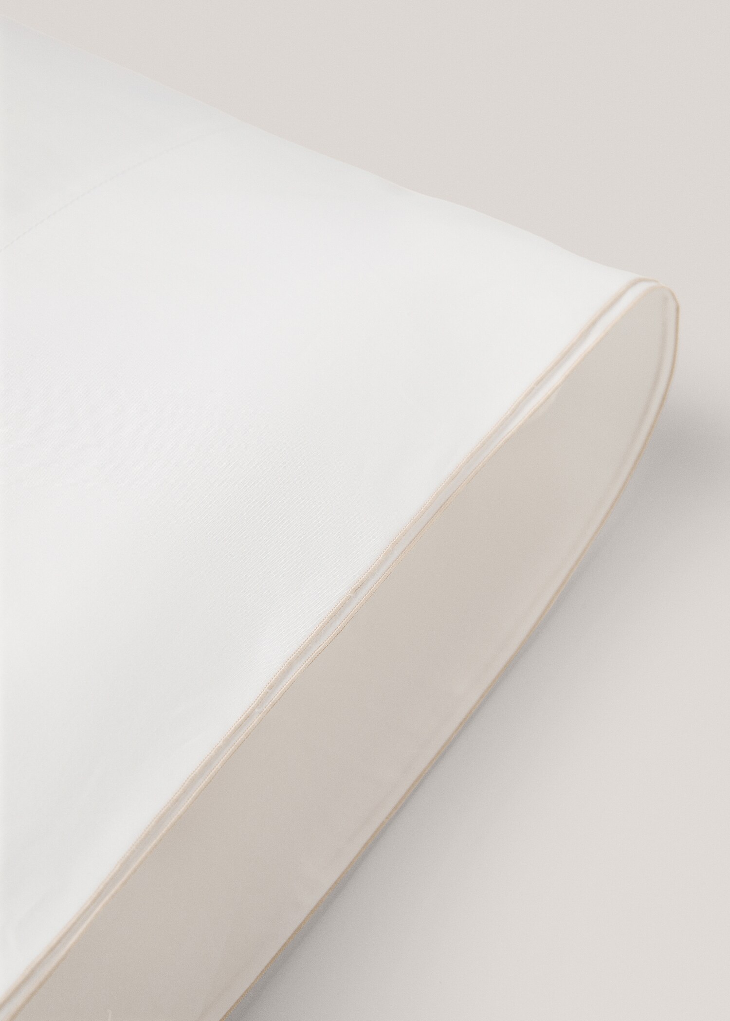 Double-embroidered pillowcase 45x110cm - Details of the article 2