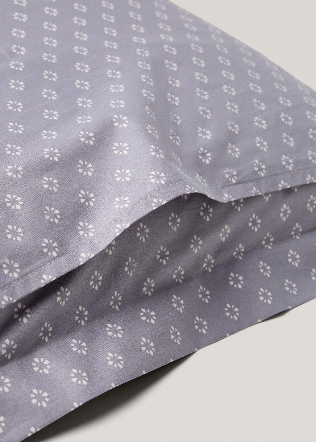 Printed cotton pillowcase 60x60cm Home MANGO USA