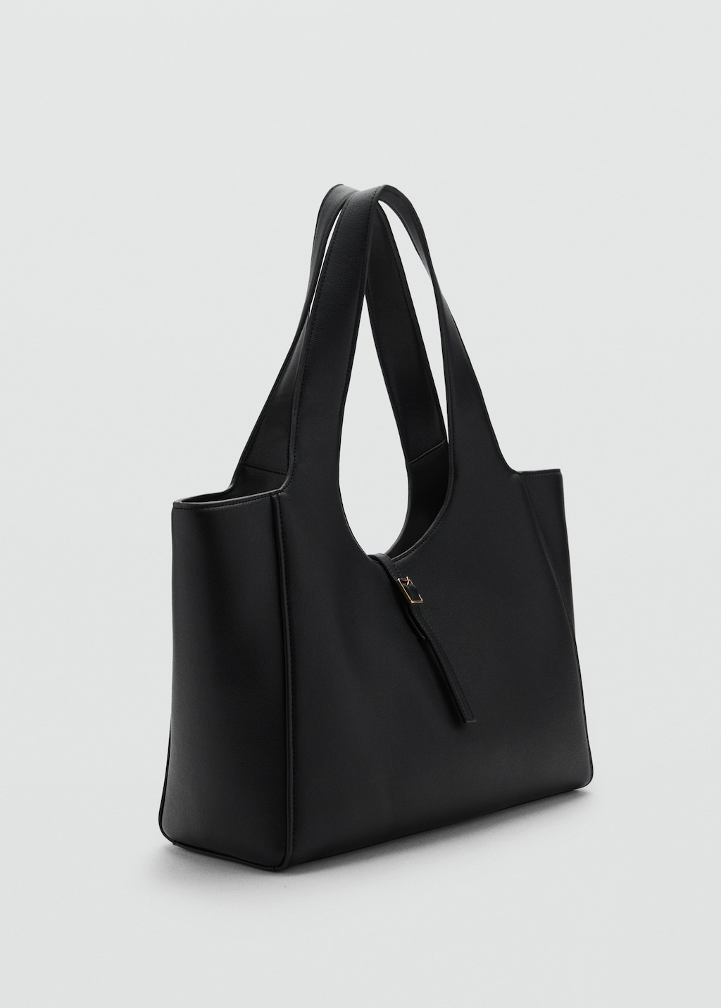 Shopper bag with buckle