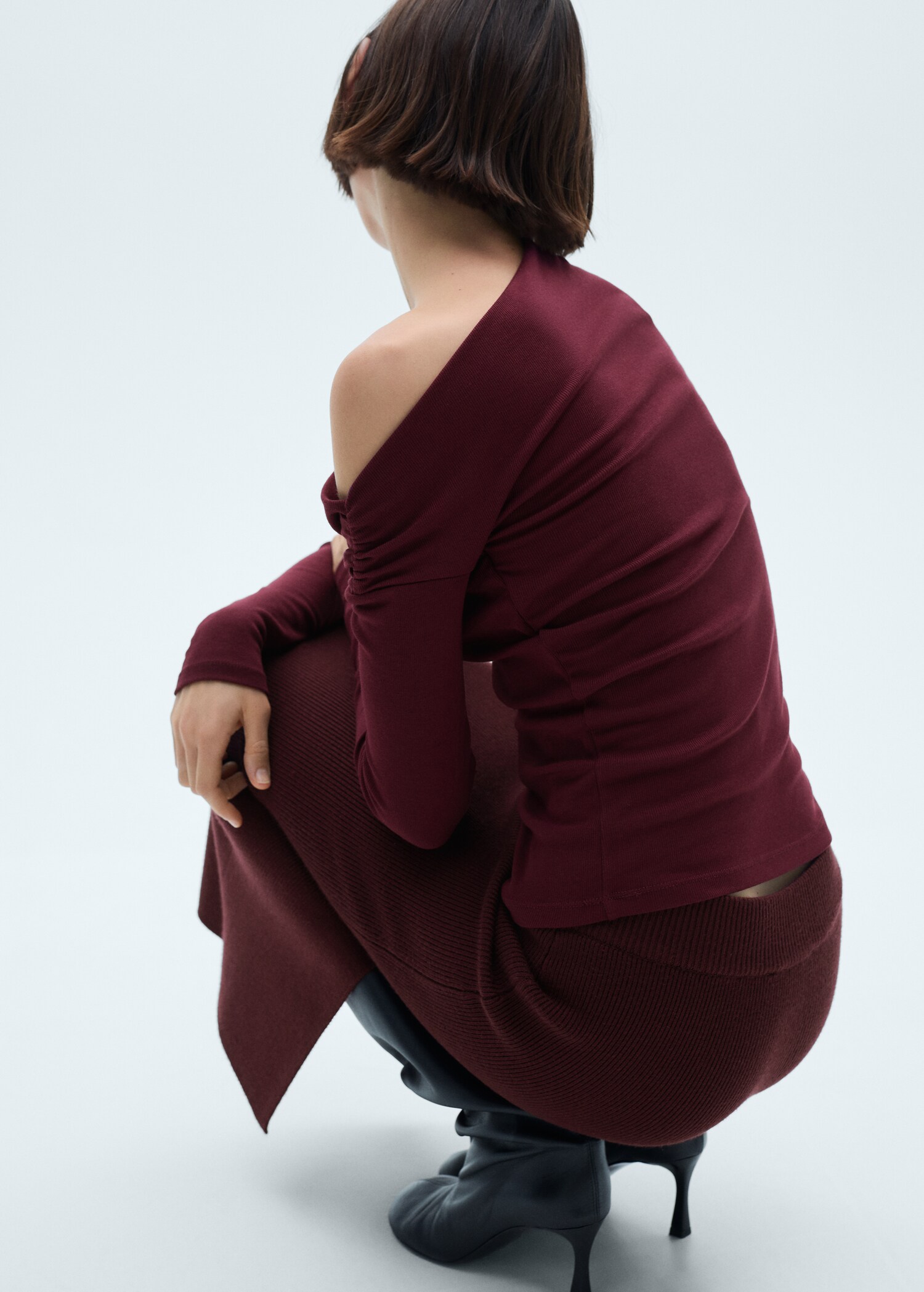 Draped asymmetrical T-shirt - Details of the article 2