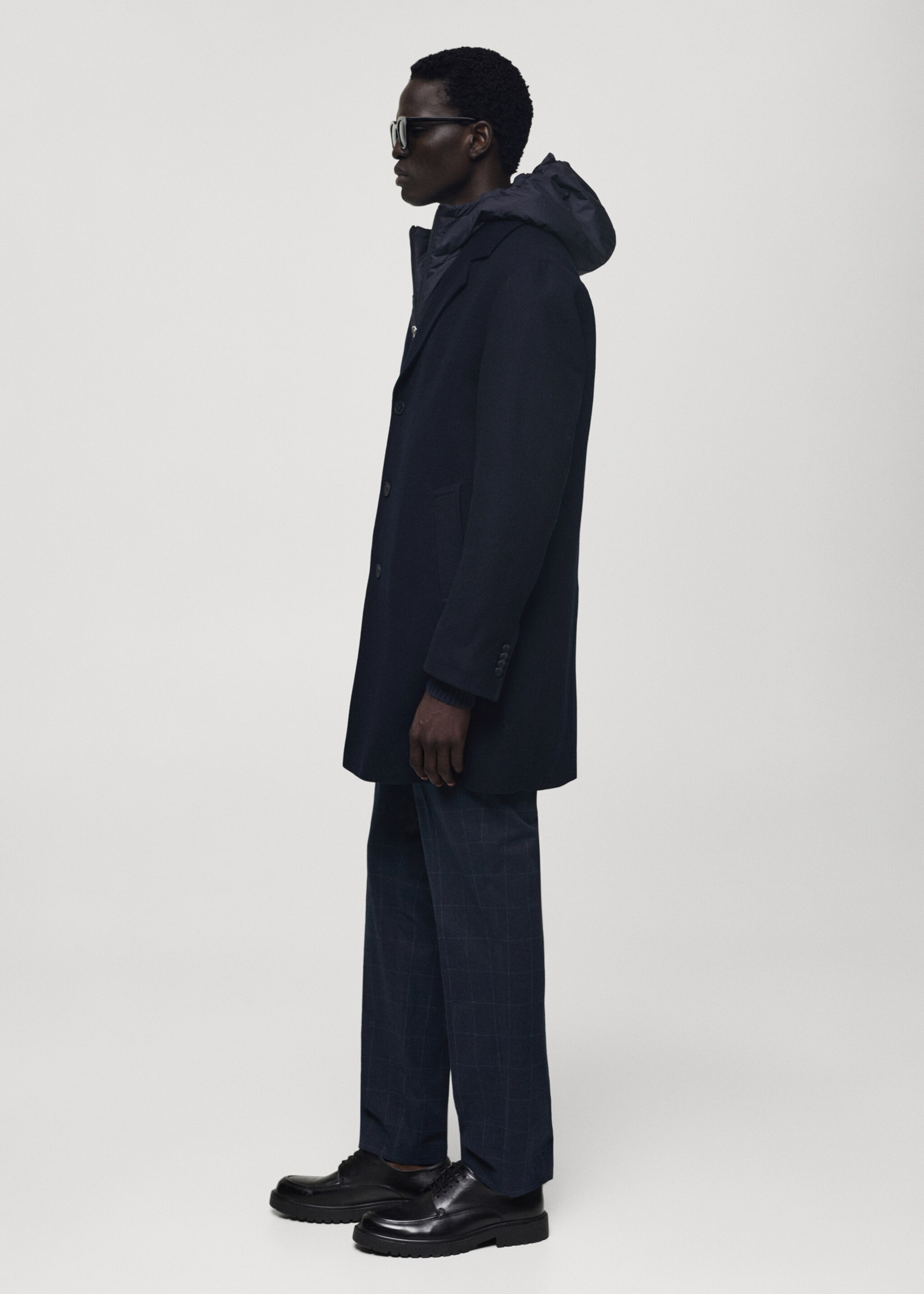 Wool coat with quilted interior hood - Details of the article 2