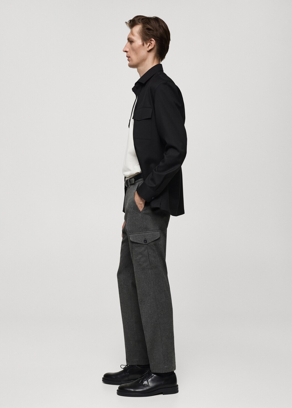 Flannel cargo trousers Men MANGO United Kingdom