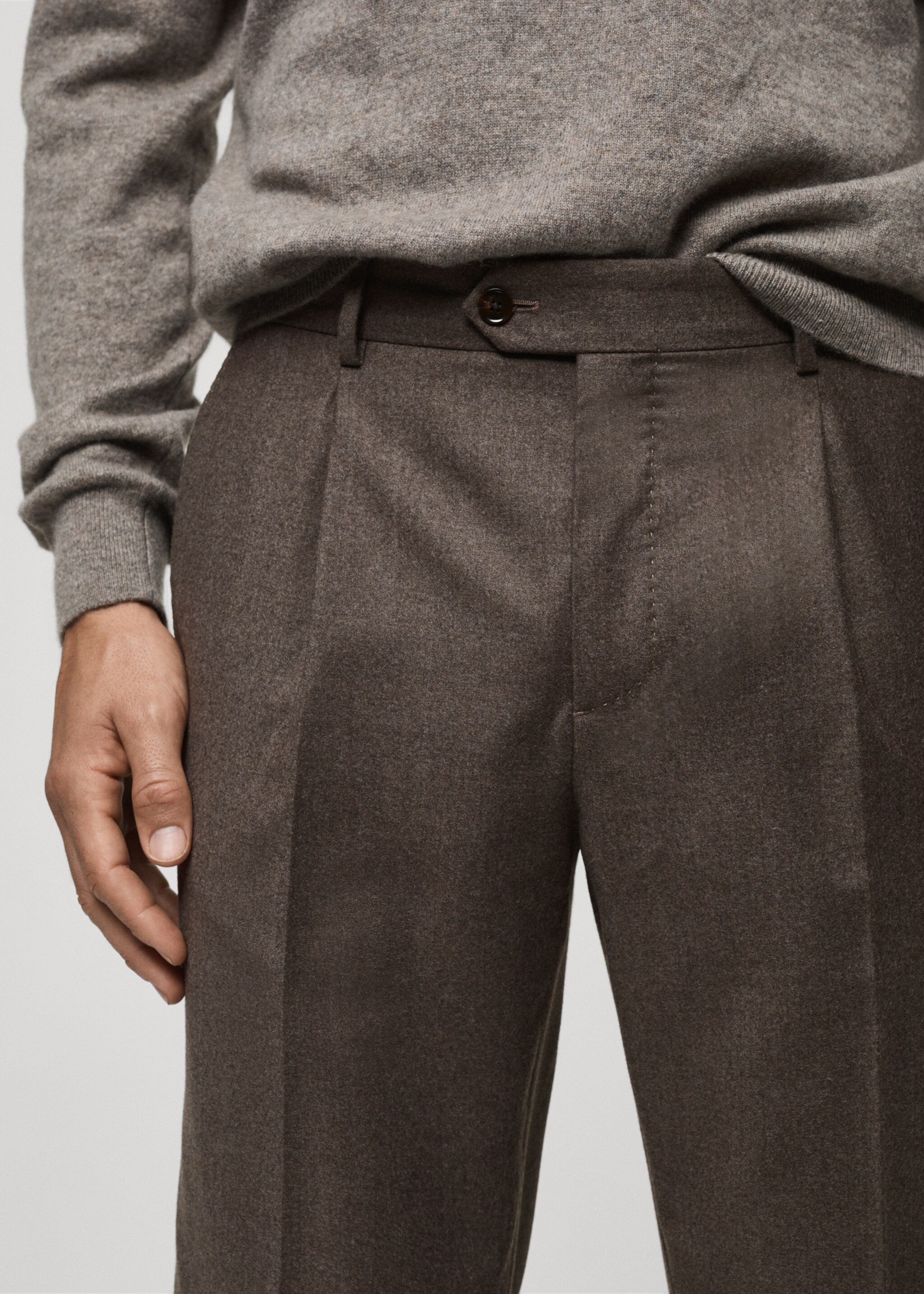 100% Italian virgin wool flannel suit trousers - Details of the article 1, Brown. Ref: 77027937-00.