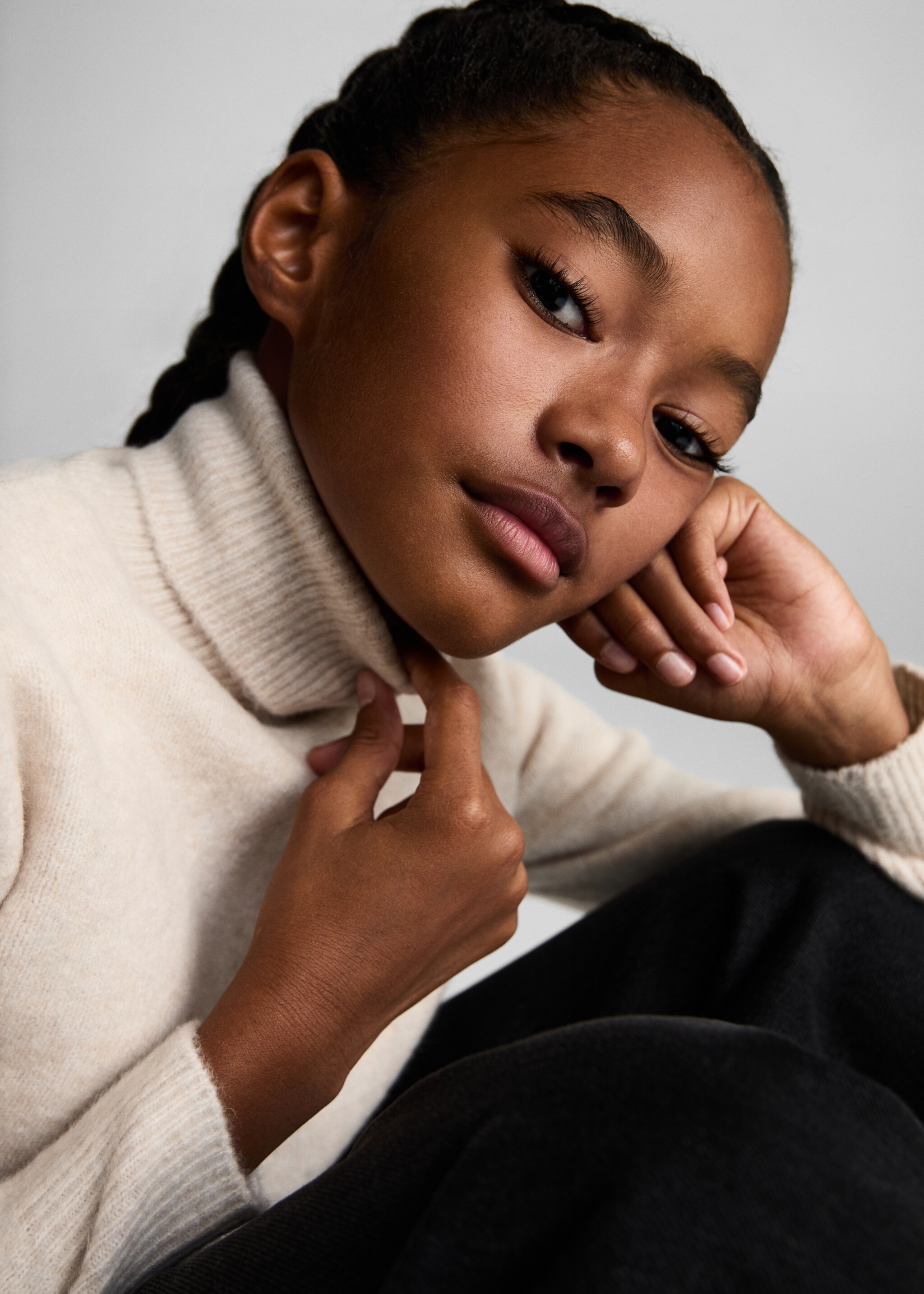 Turtleneck knit sweater - Details of the article 1