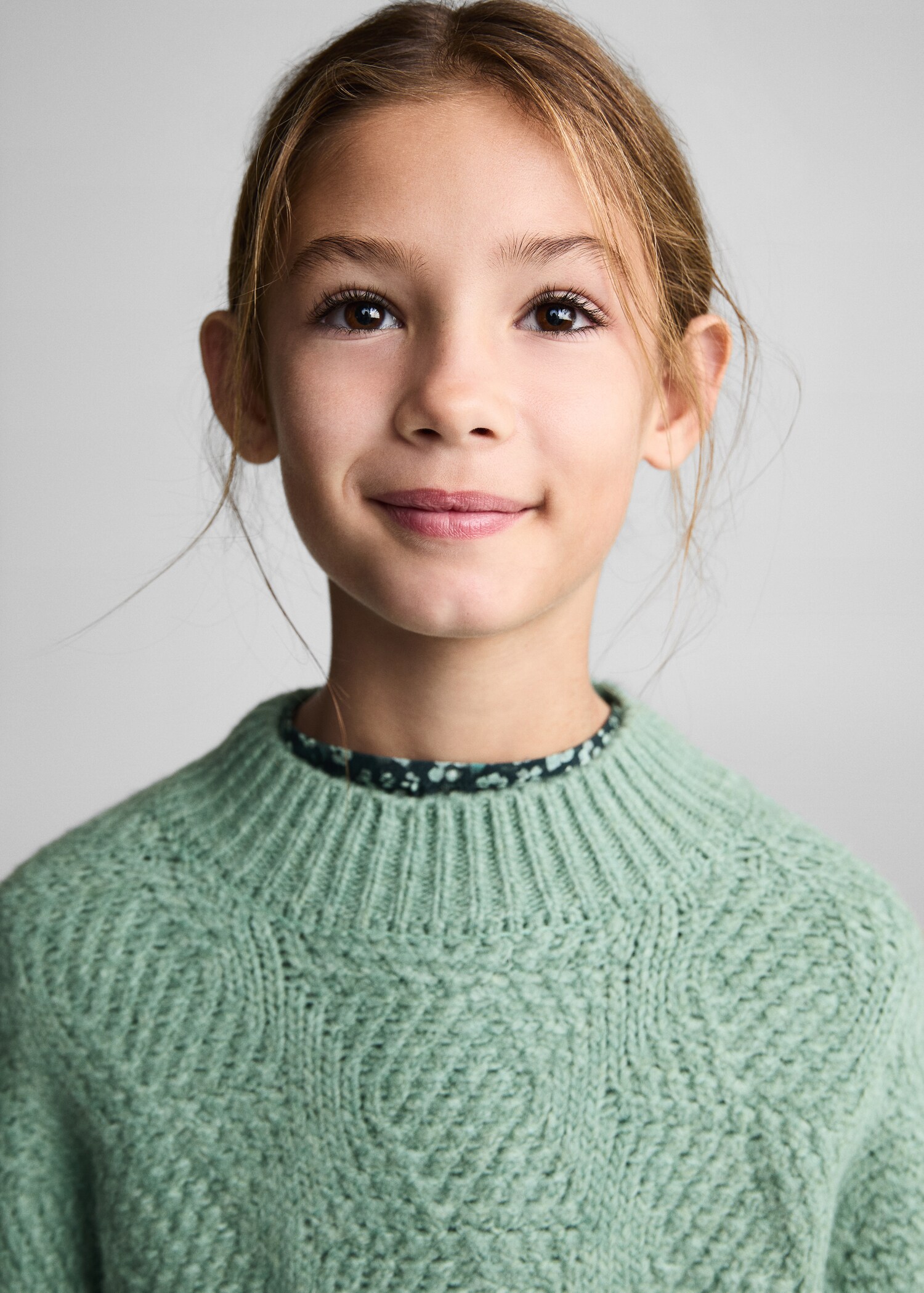 Knitted sweater with perkins neck - Details of the article 1