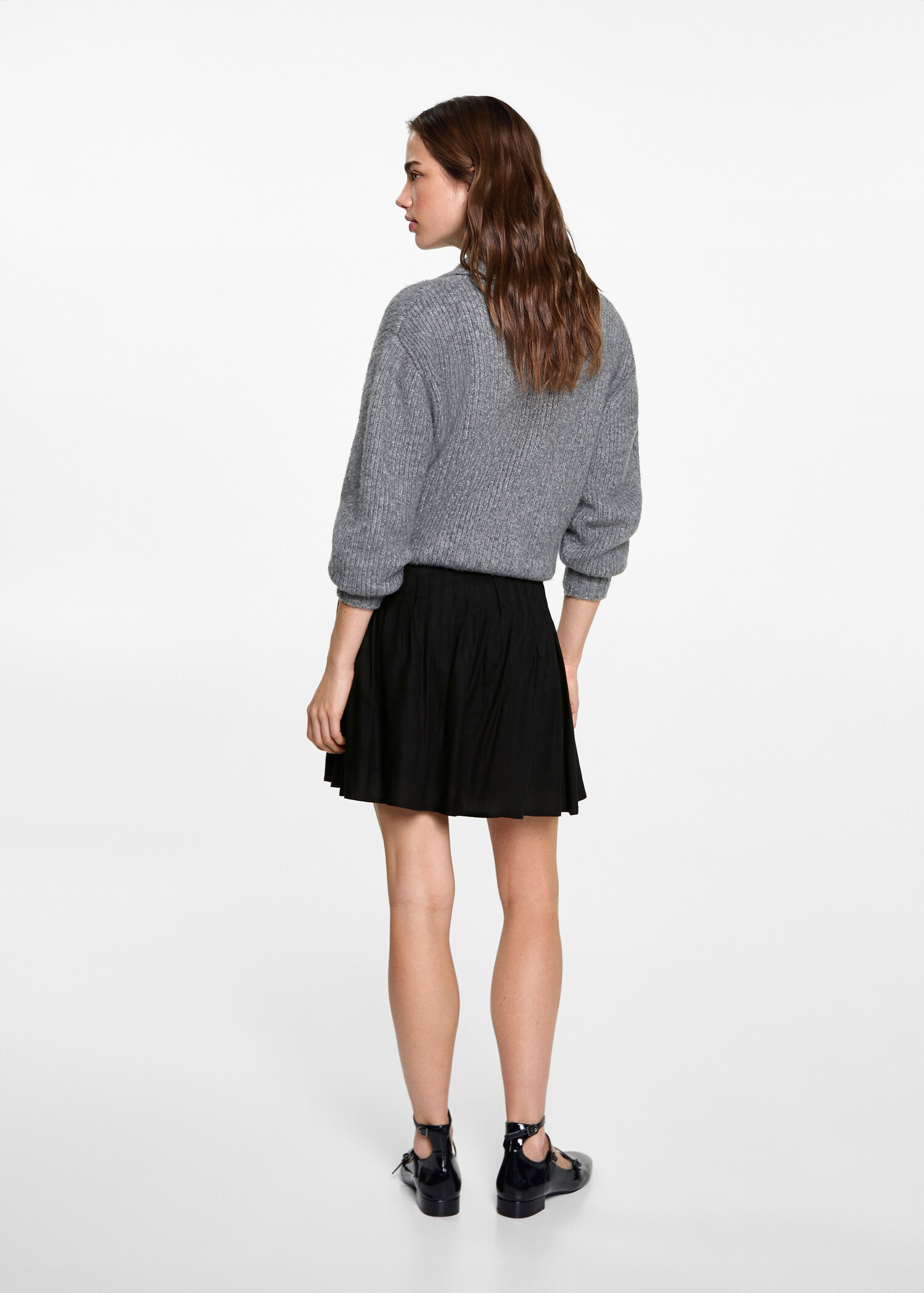 Decorative stud skirt - Reverse of the article