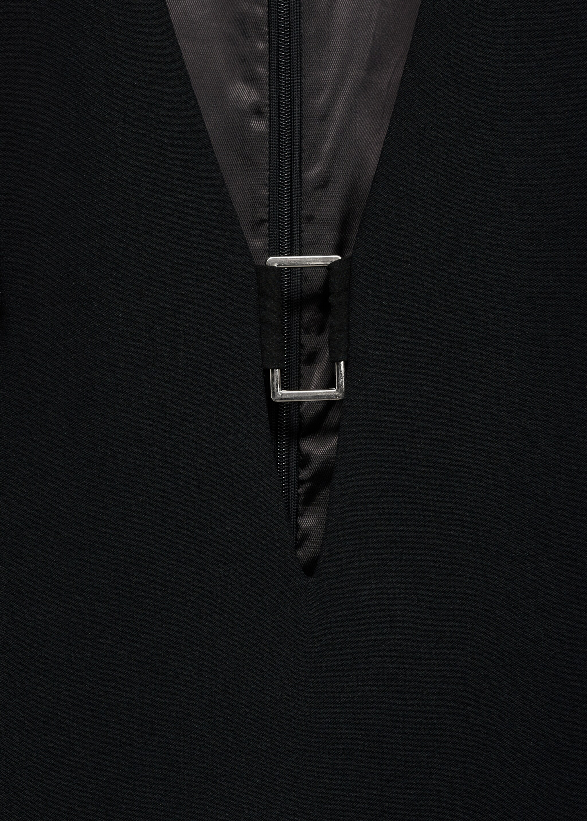 Metallic dress with neckline detail - Details of the article 8