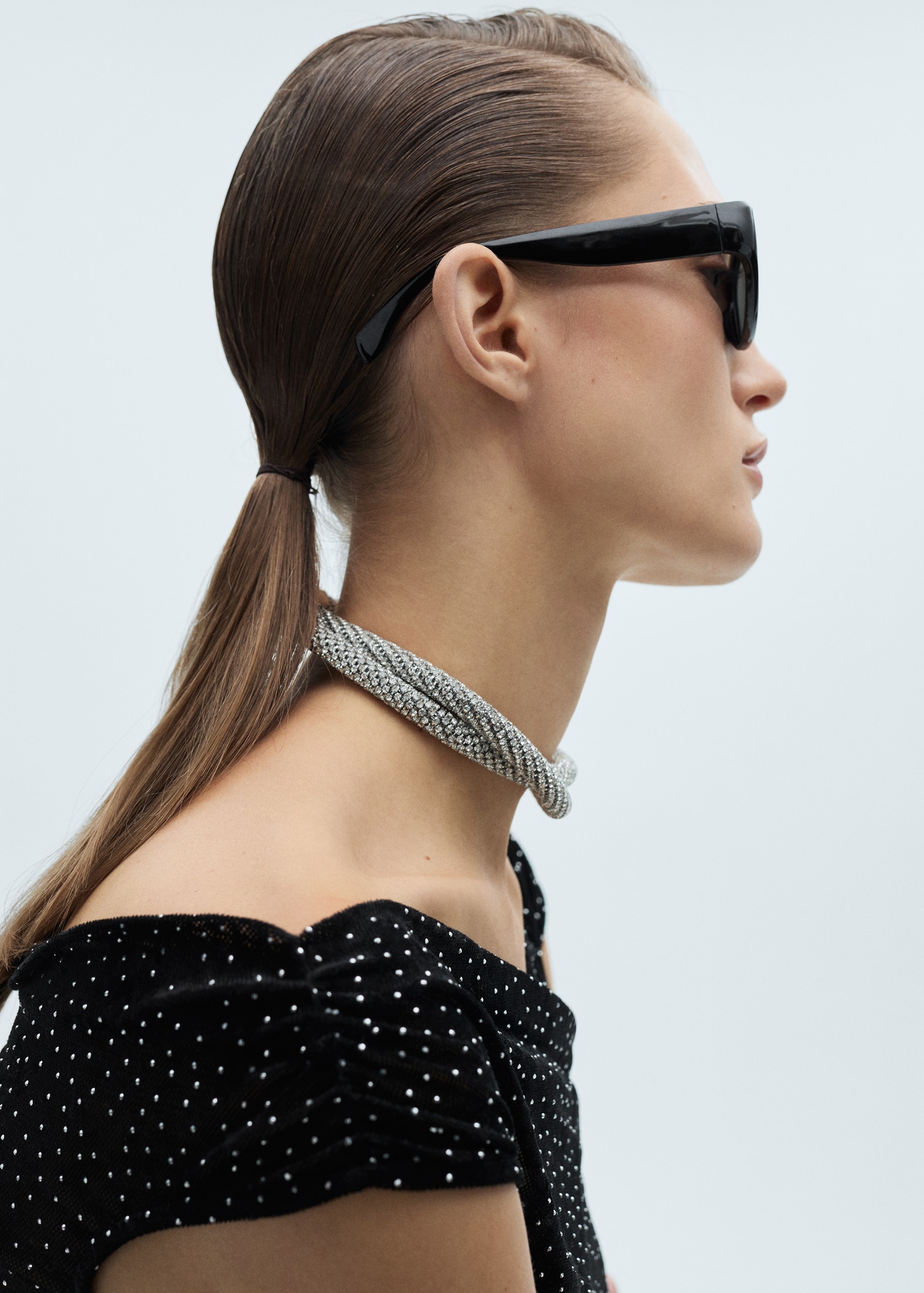 Knitted top with rhinestone detail - Details of the article 1