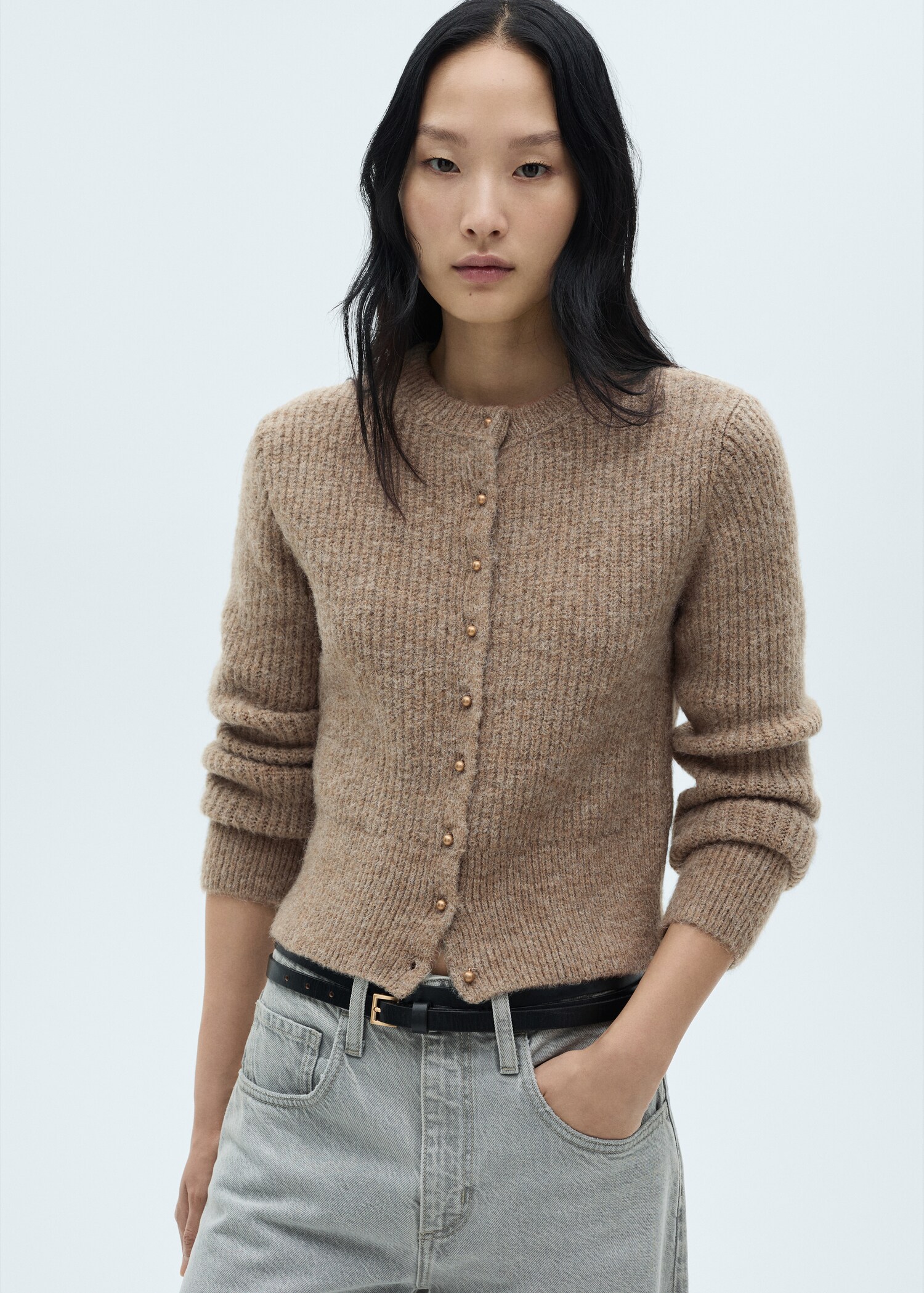 Knitted cardigan with jewel button - Medium plane