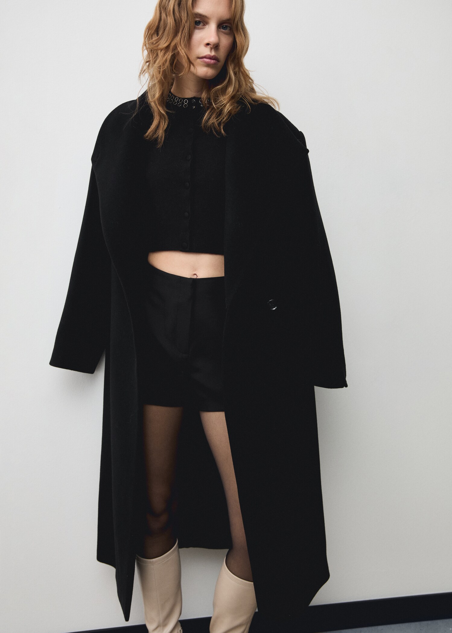 Cardigan with rhinestone collar - Details of the article 2