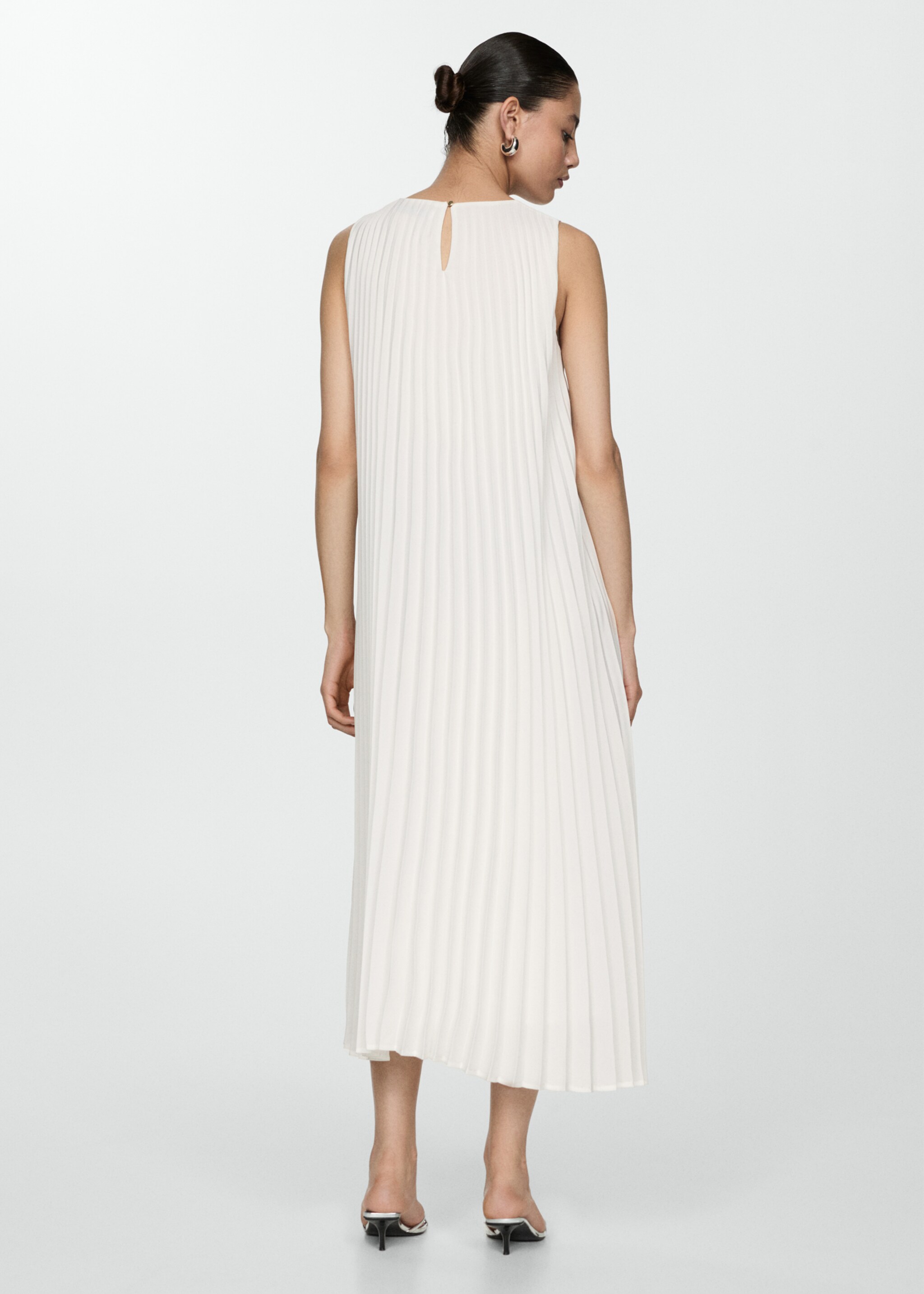 Vestido evasé plisado - Reverso del artículo