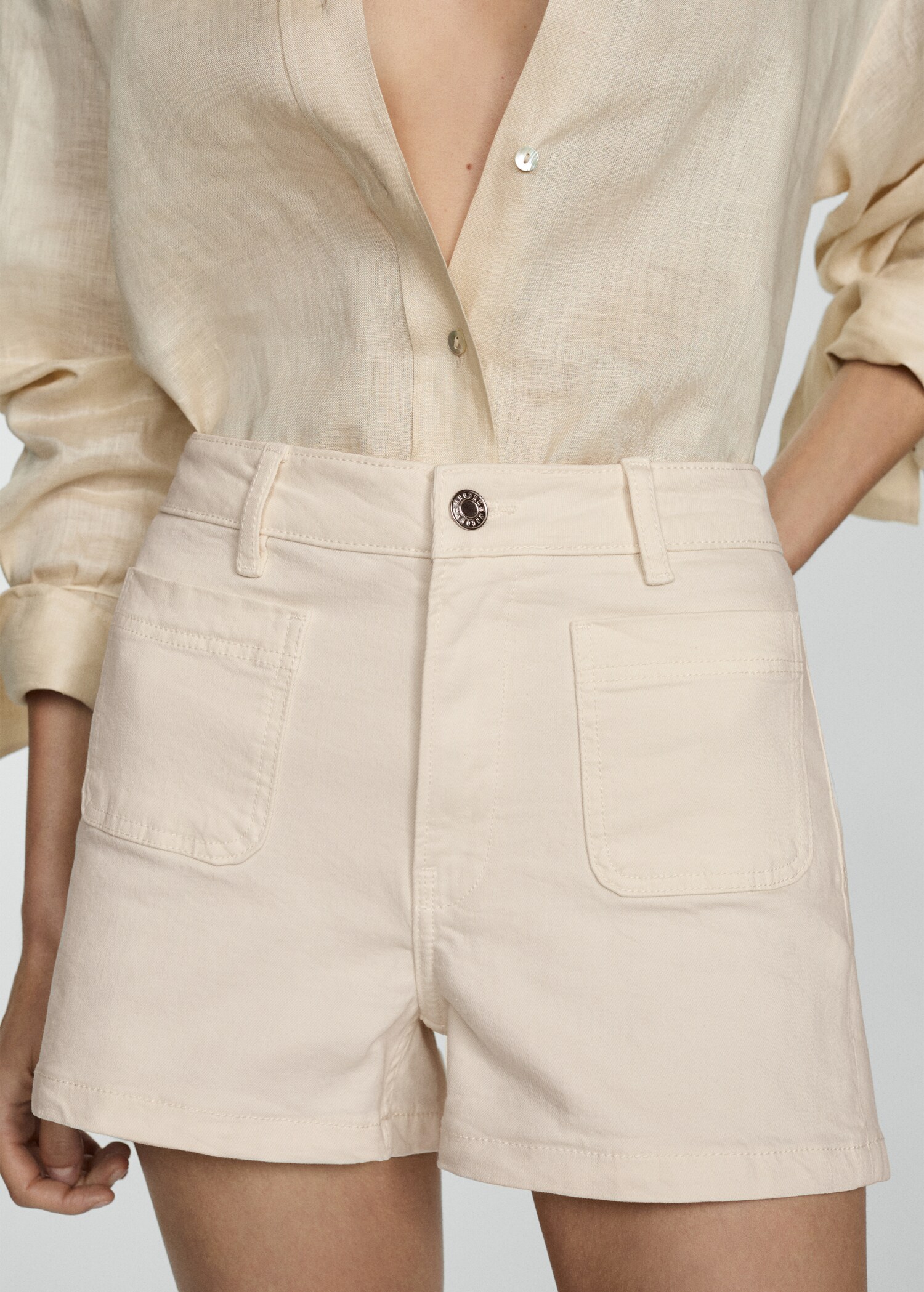 Shorts vaqueros bolsillos - Detalle del artículo 1