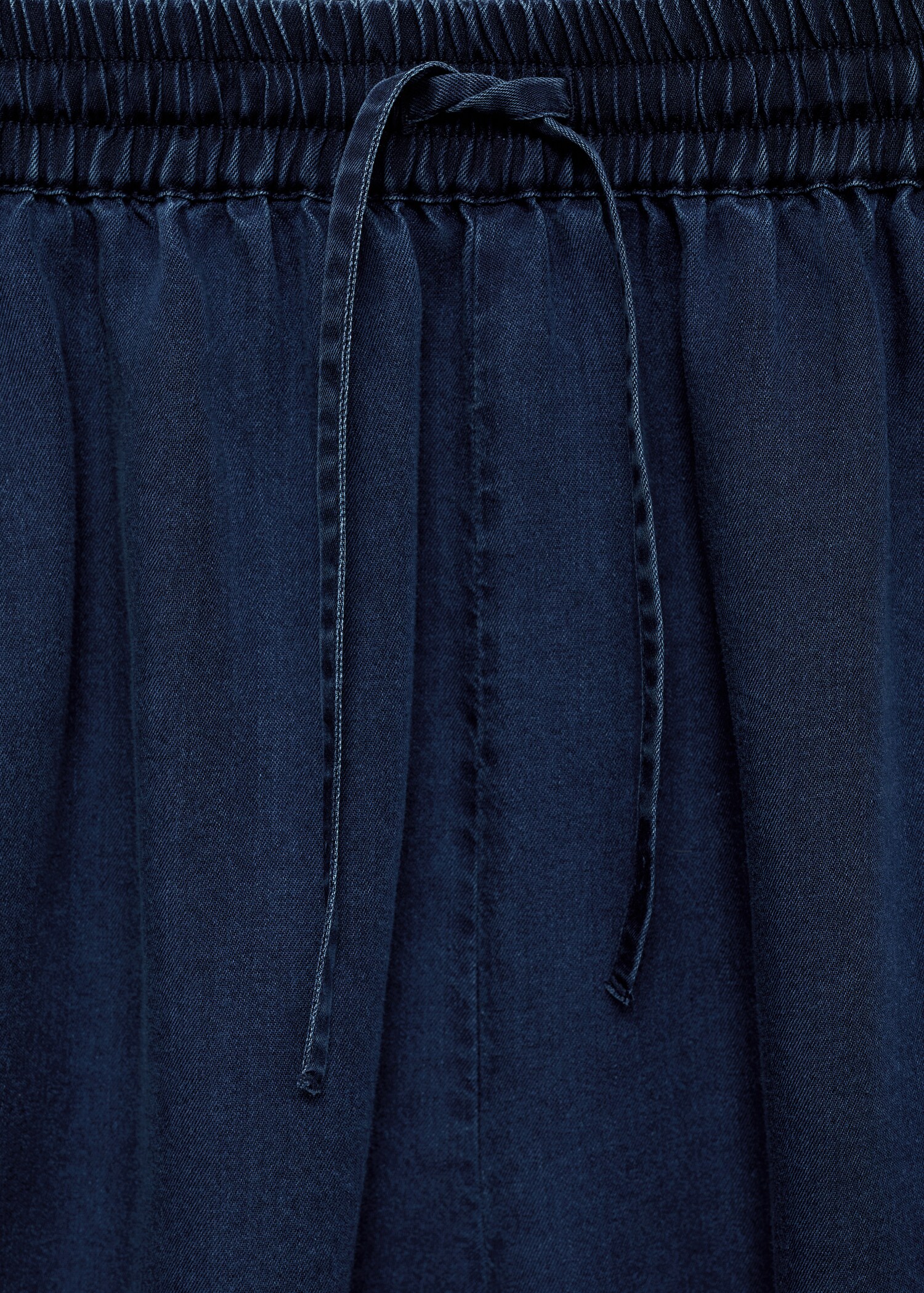 Lyocell shorts with elasticated waist - Details of the article 8