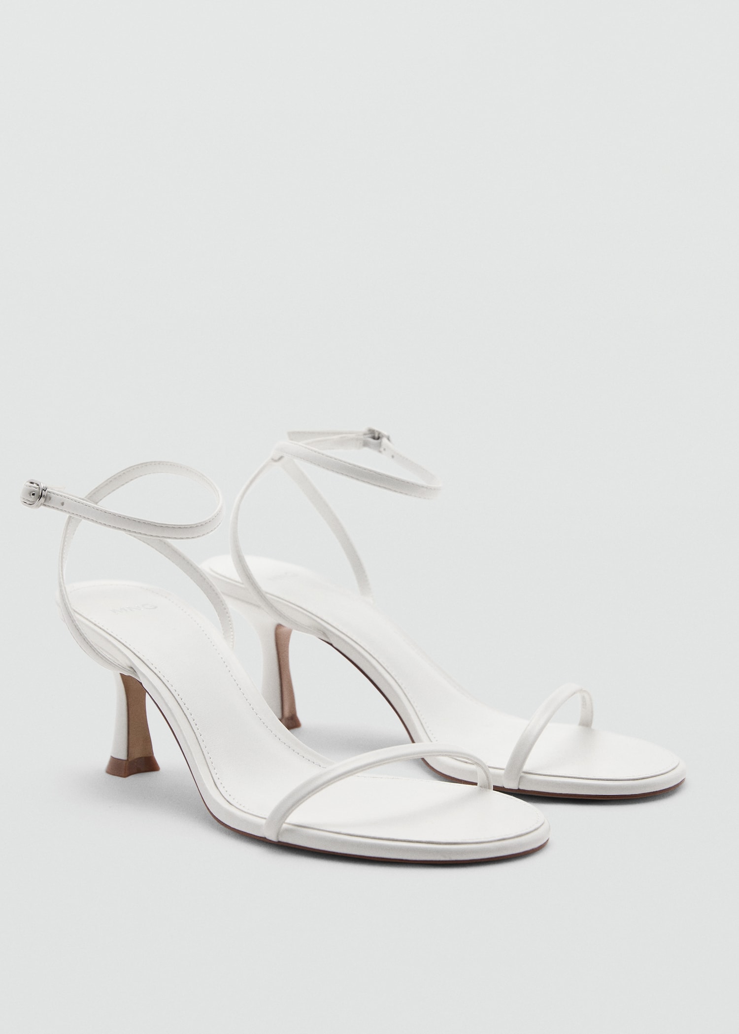 Buckle strap sandals - Medium plane