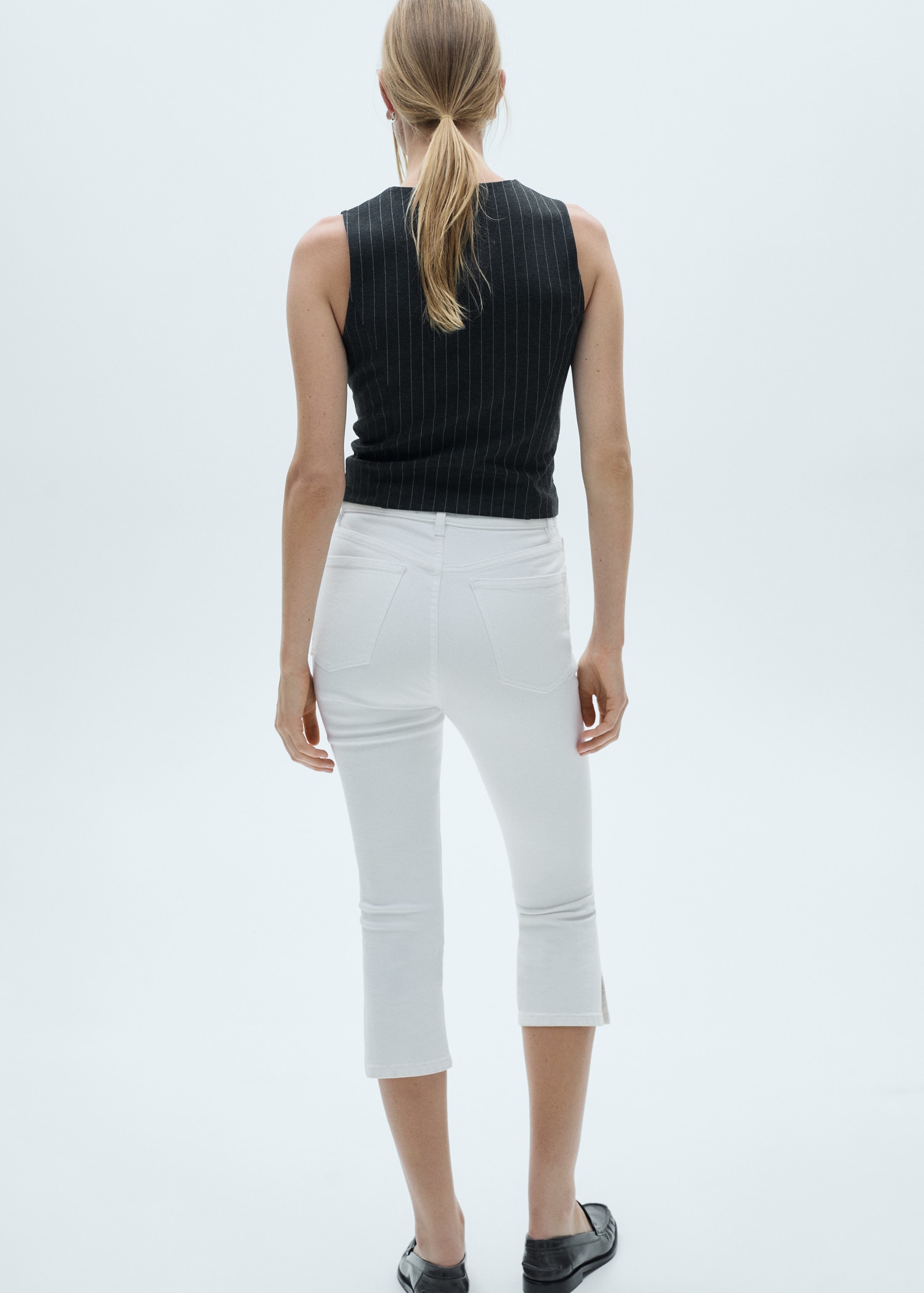 Jeans capri abertura lateral - Reverso del artículo