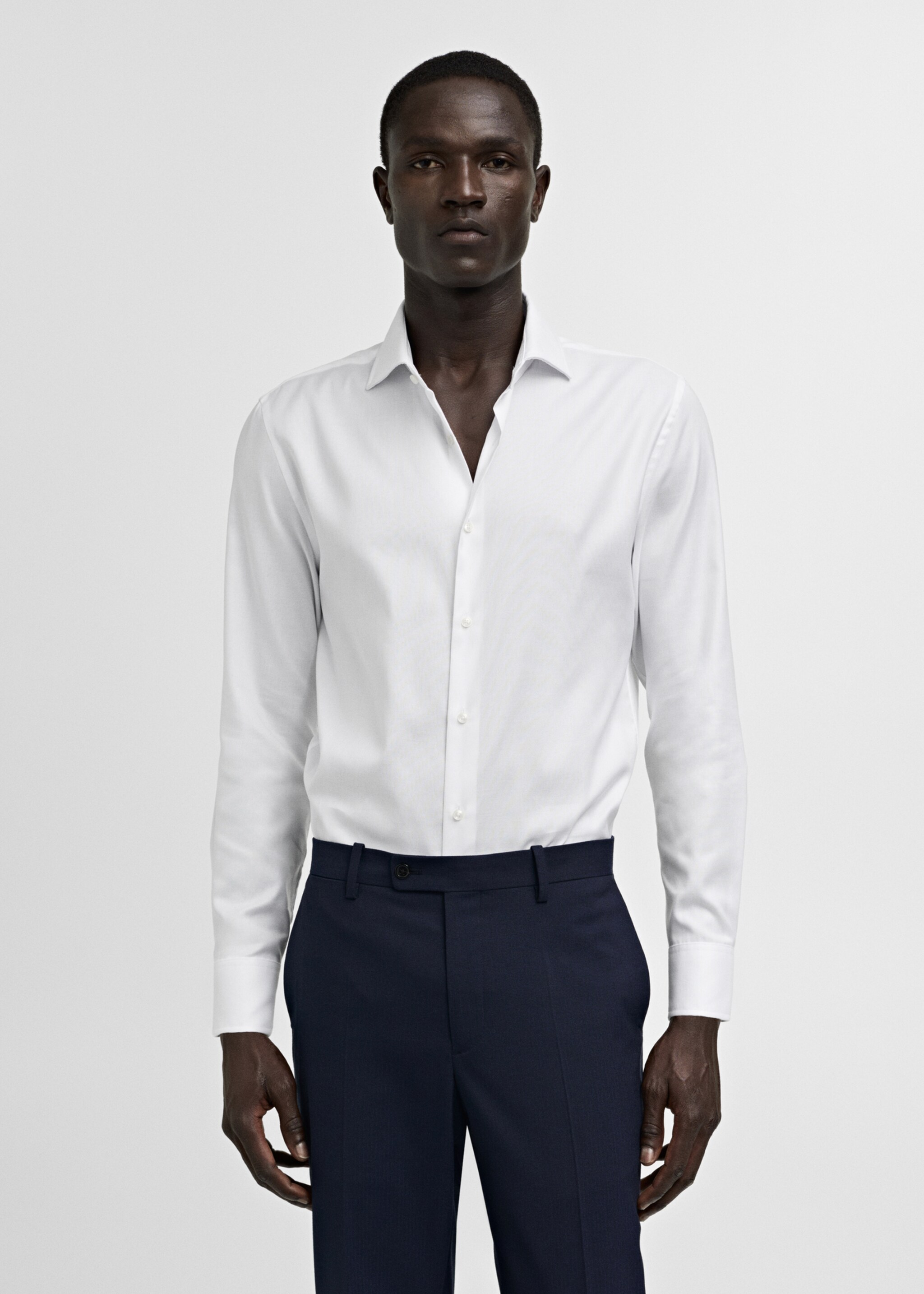 Camisa de fato de algodão slim fit com estrutura - Plano médio