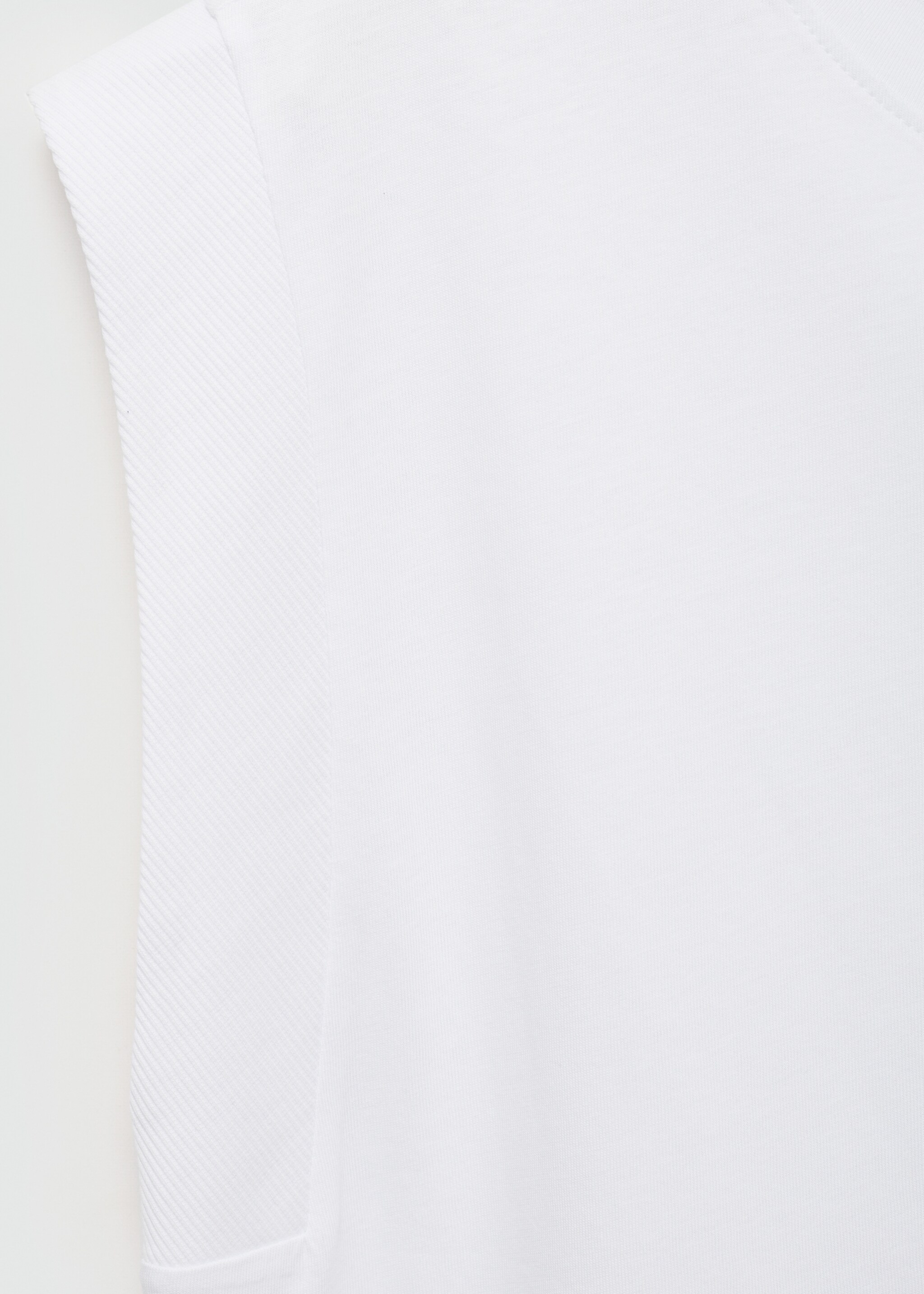 Short-sleeved cotton t-shirt - Details of the article 8
