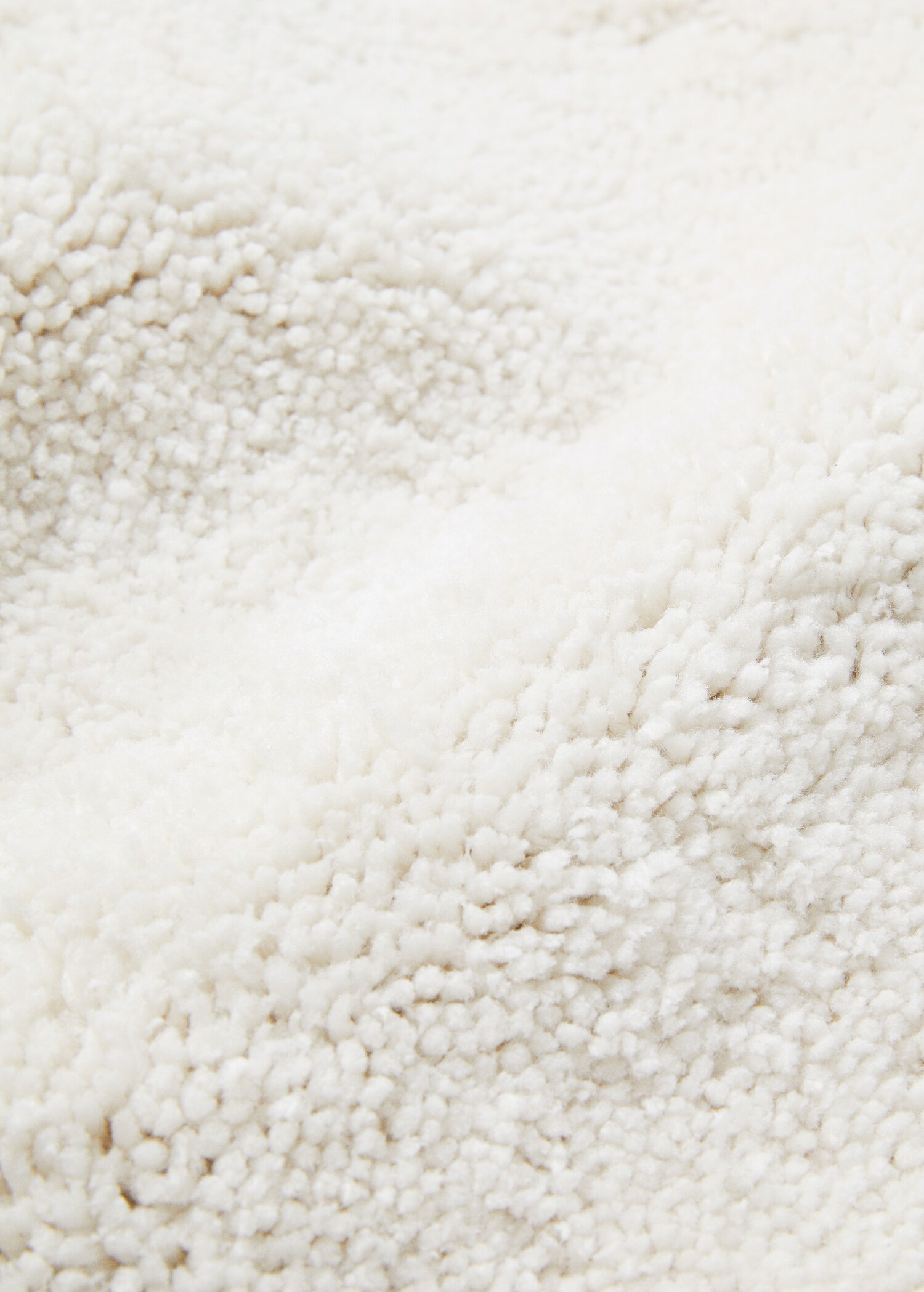 Medium fur rectangular rug - Details of the article 2