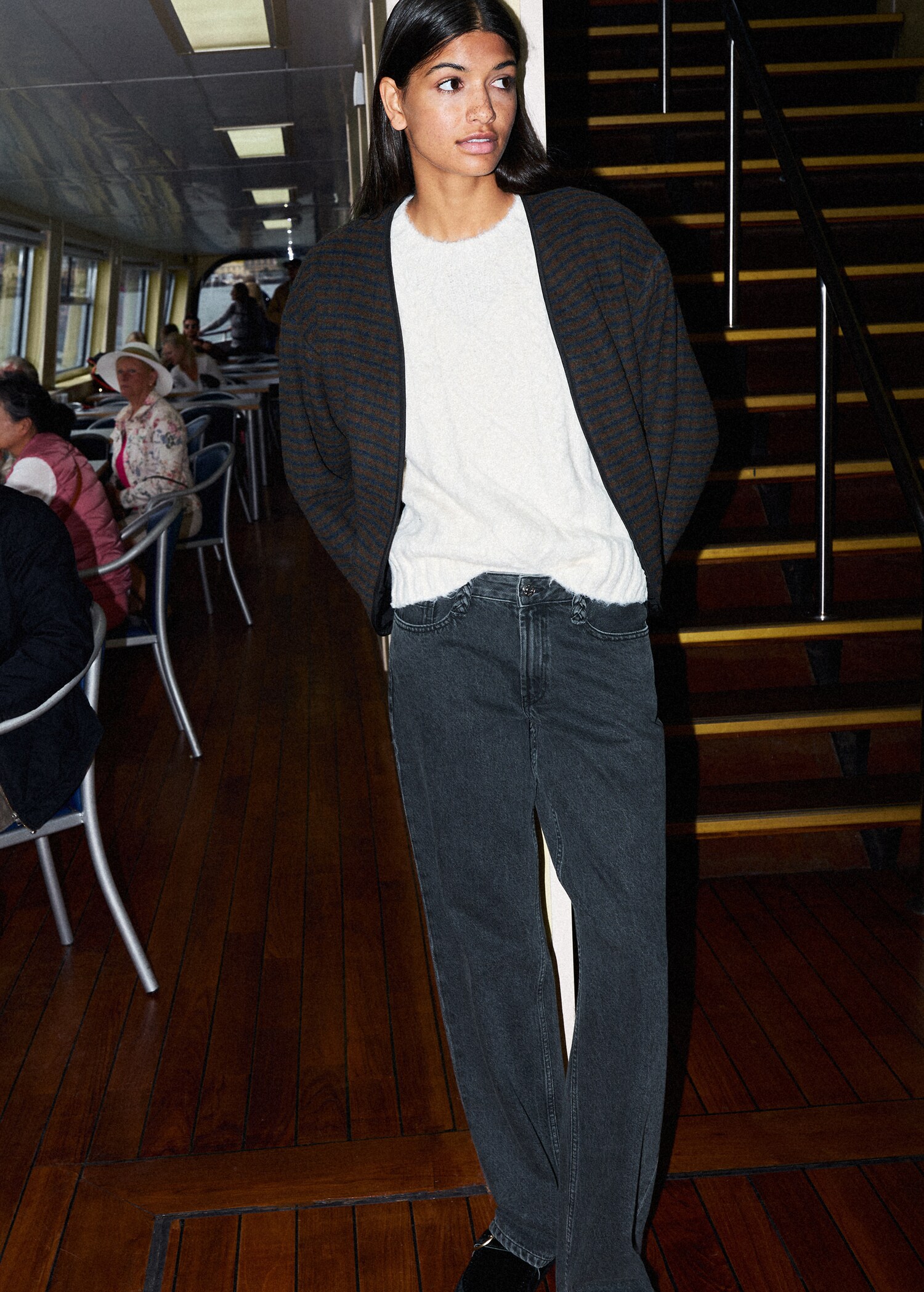 Straight jeans - Details of the article 5