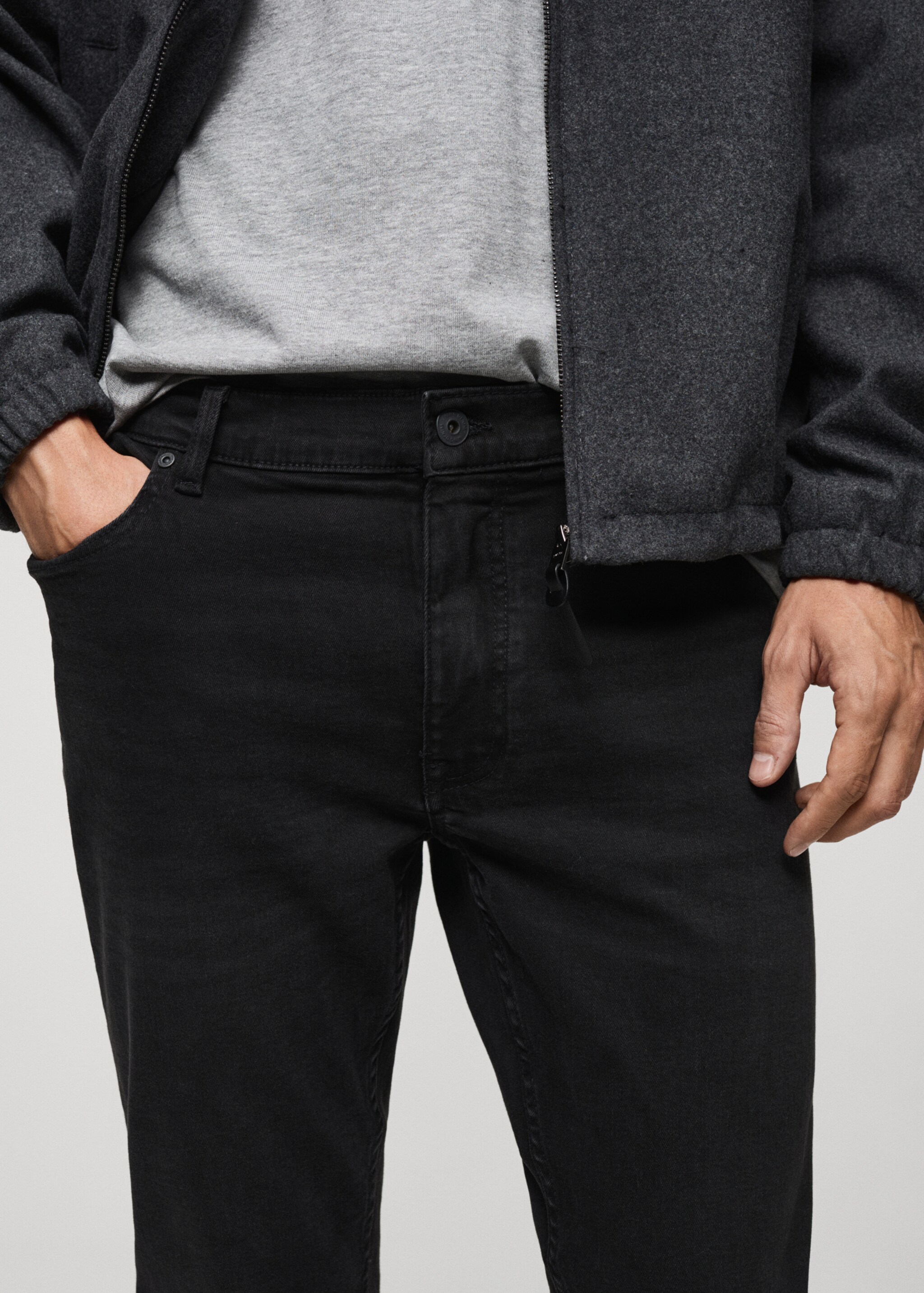 Jude skinny-fit jeans - Details of the article 1, Black denim. Ref: 77030617-00.