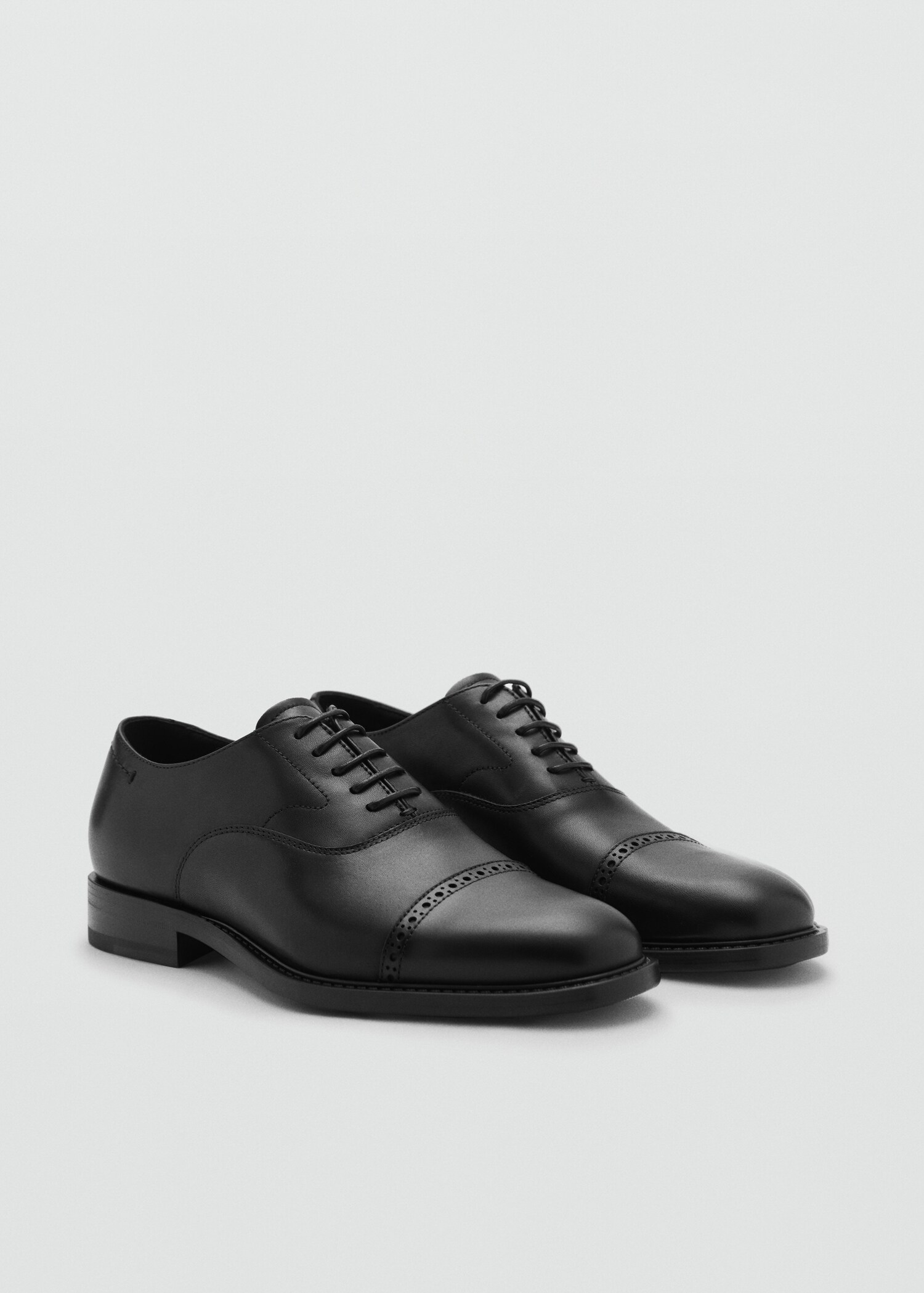 Chaussures costume cuir - Plan moyen