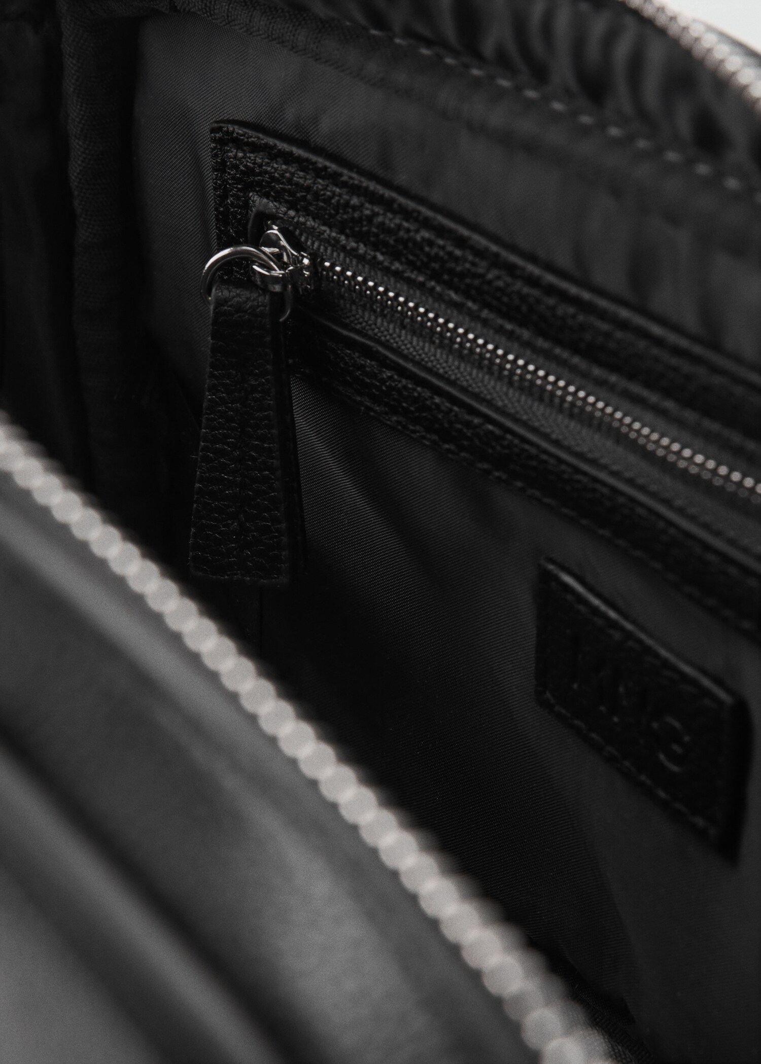 Trousse cuir foulé zip - Détail de l'article 2