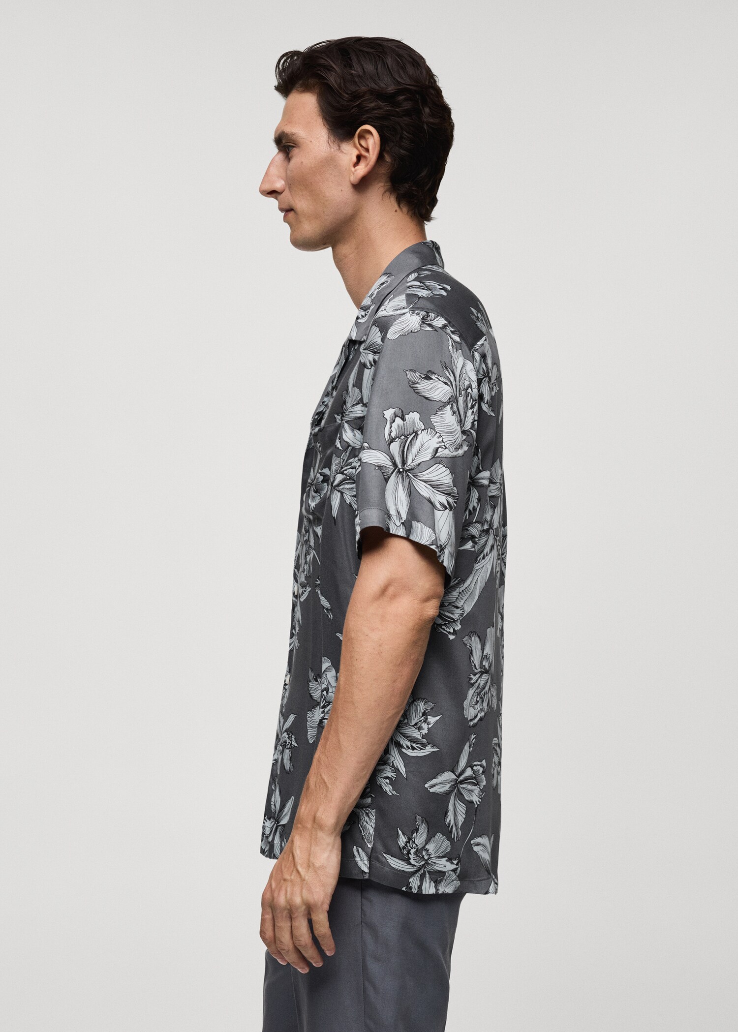 Regular-fit Hawaiian-print shirt - Details of the article 2