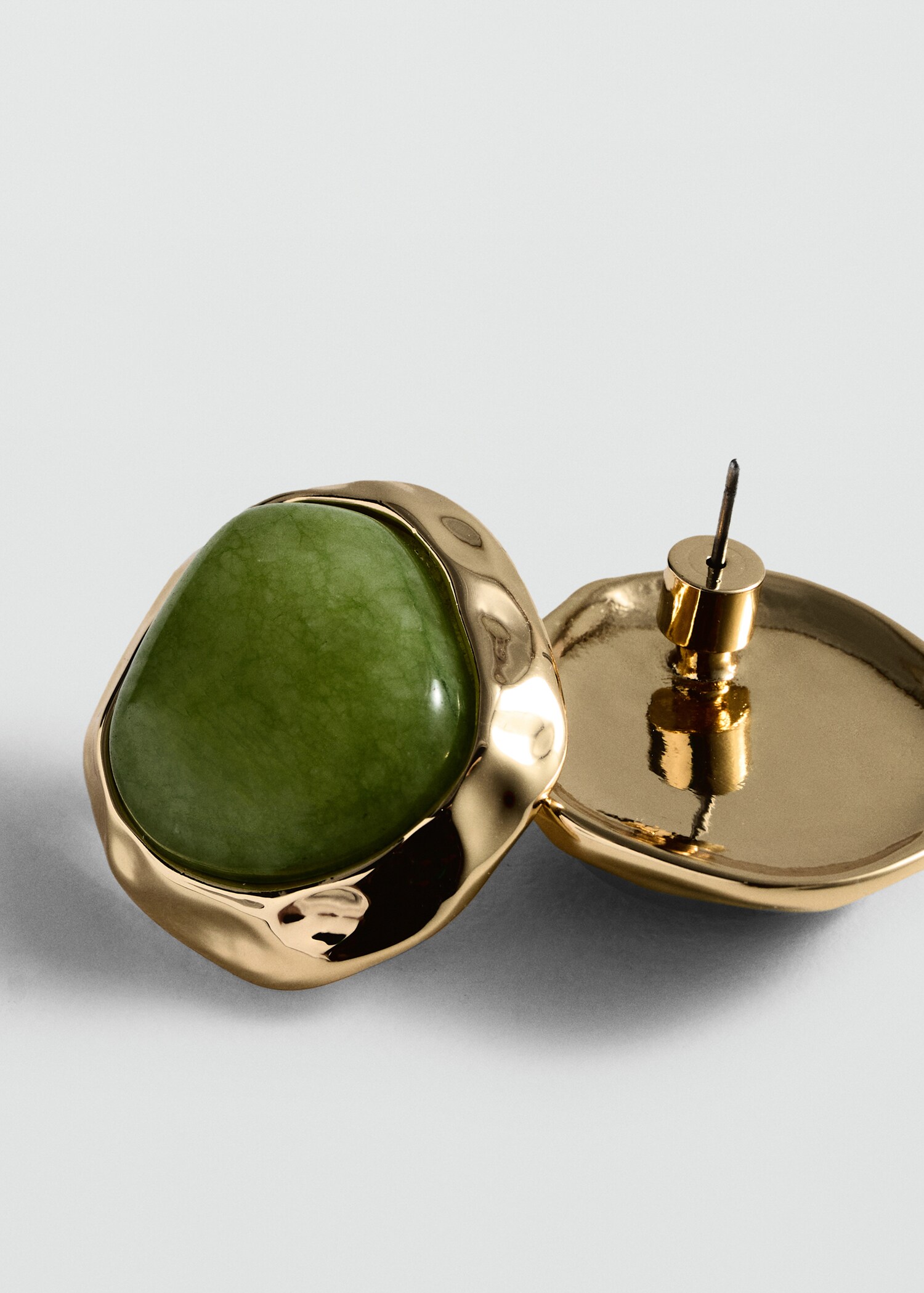 Asymmetrical round stone earrings - Medium plane